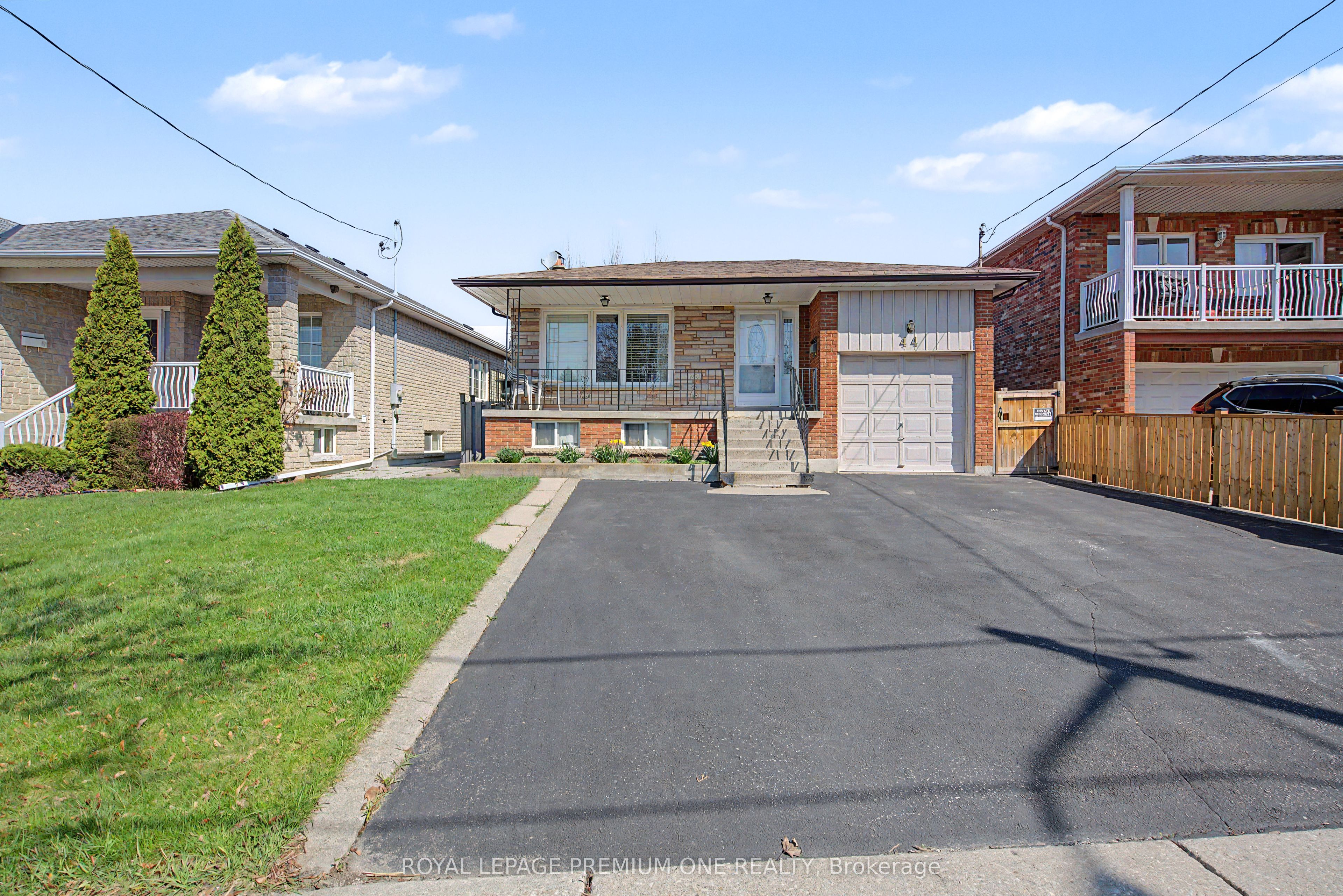 44 Ellerby Square N