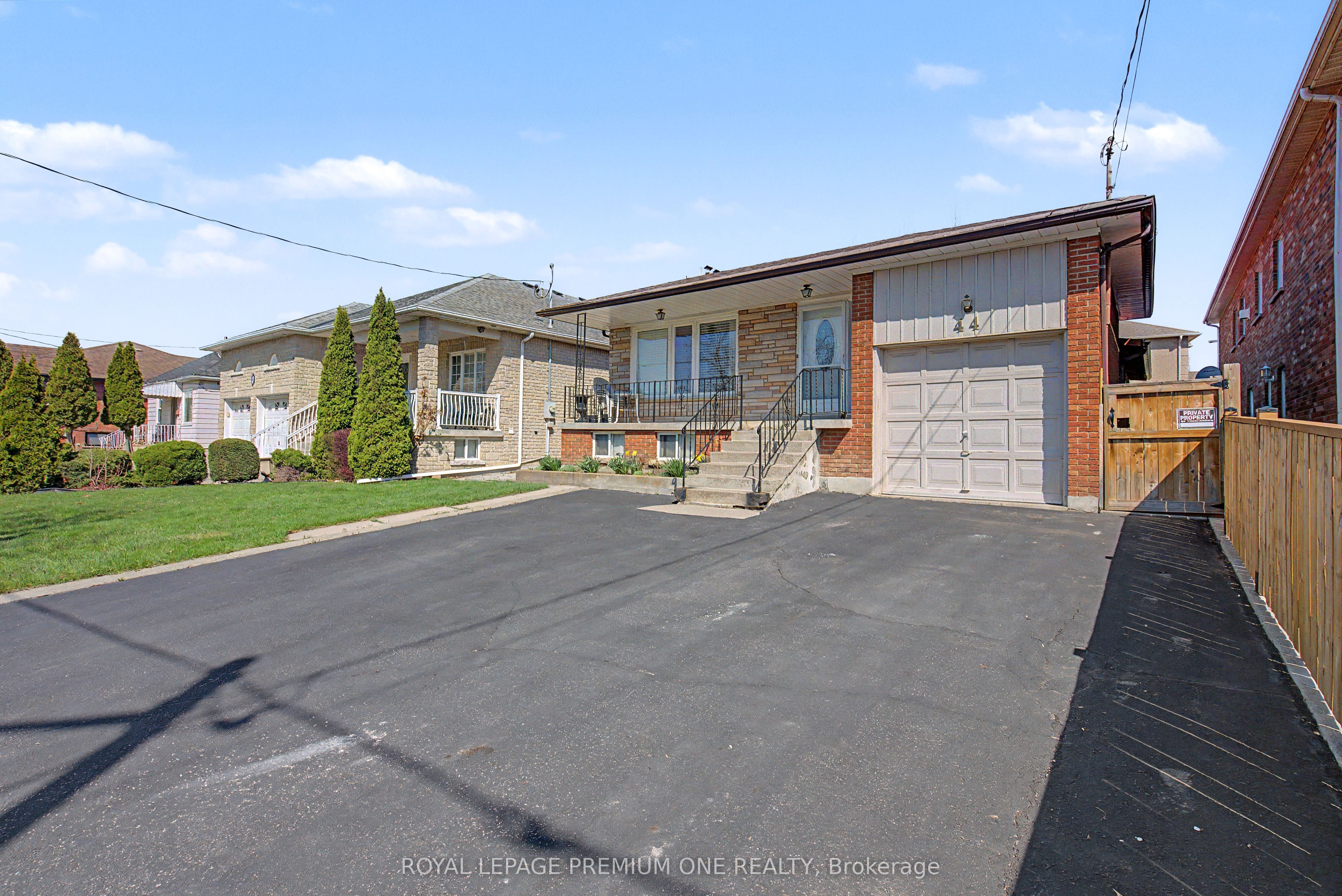 44 Ellerby Square N