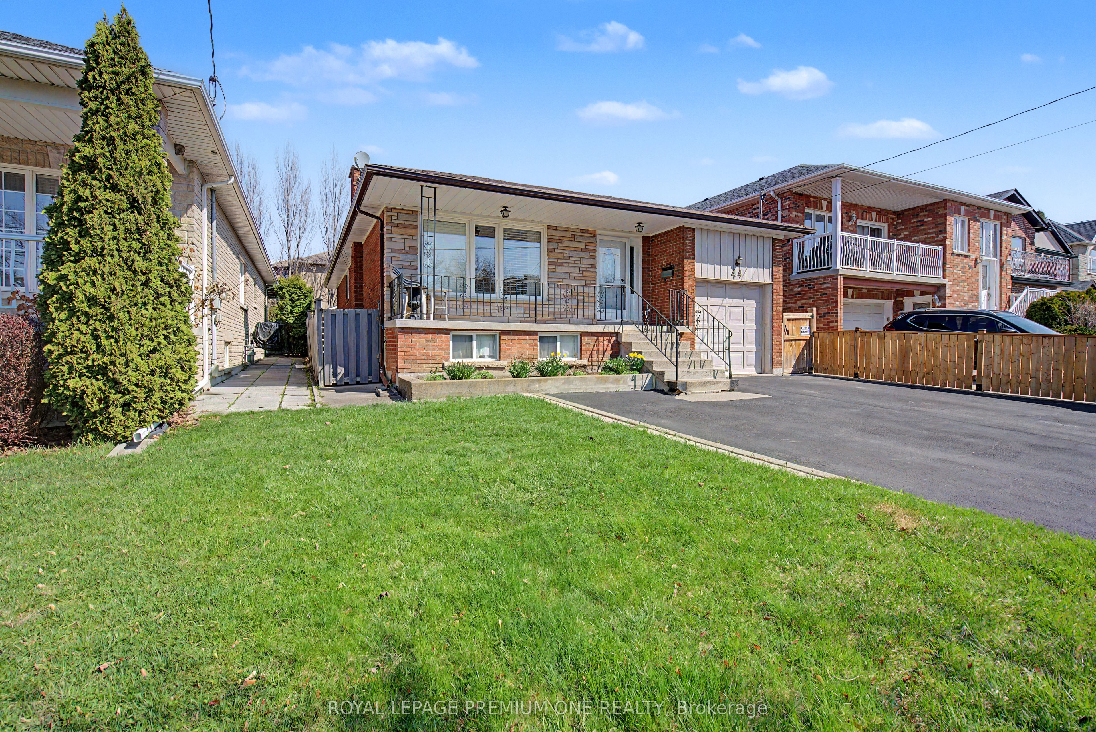 44 Ellerby Square N