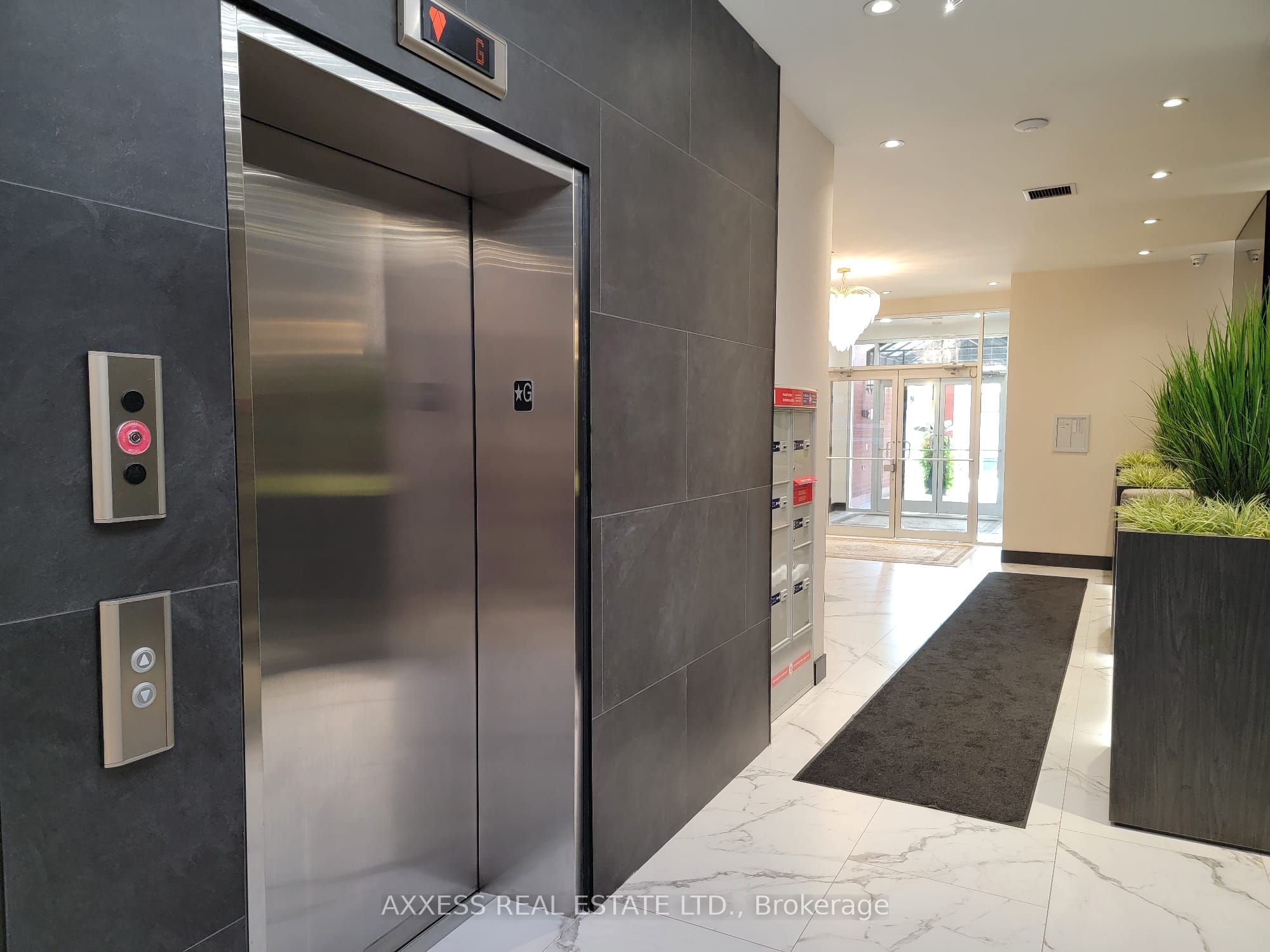 160 Woodbridge Avenue 210