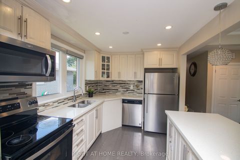 65 Bridgenorth Crescent Toronto W10 ON M9V 2M5