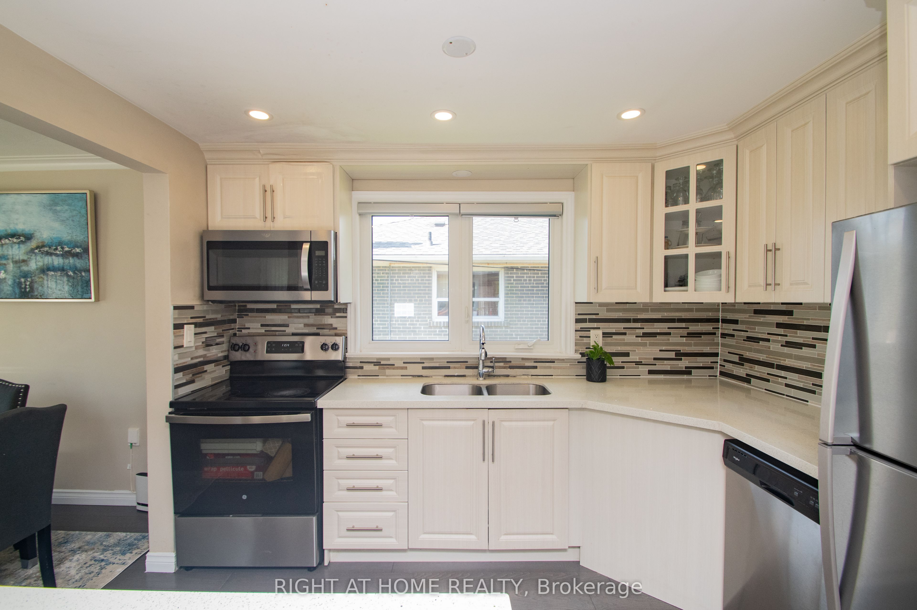 65 Bridgenorth Crescent