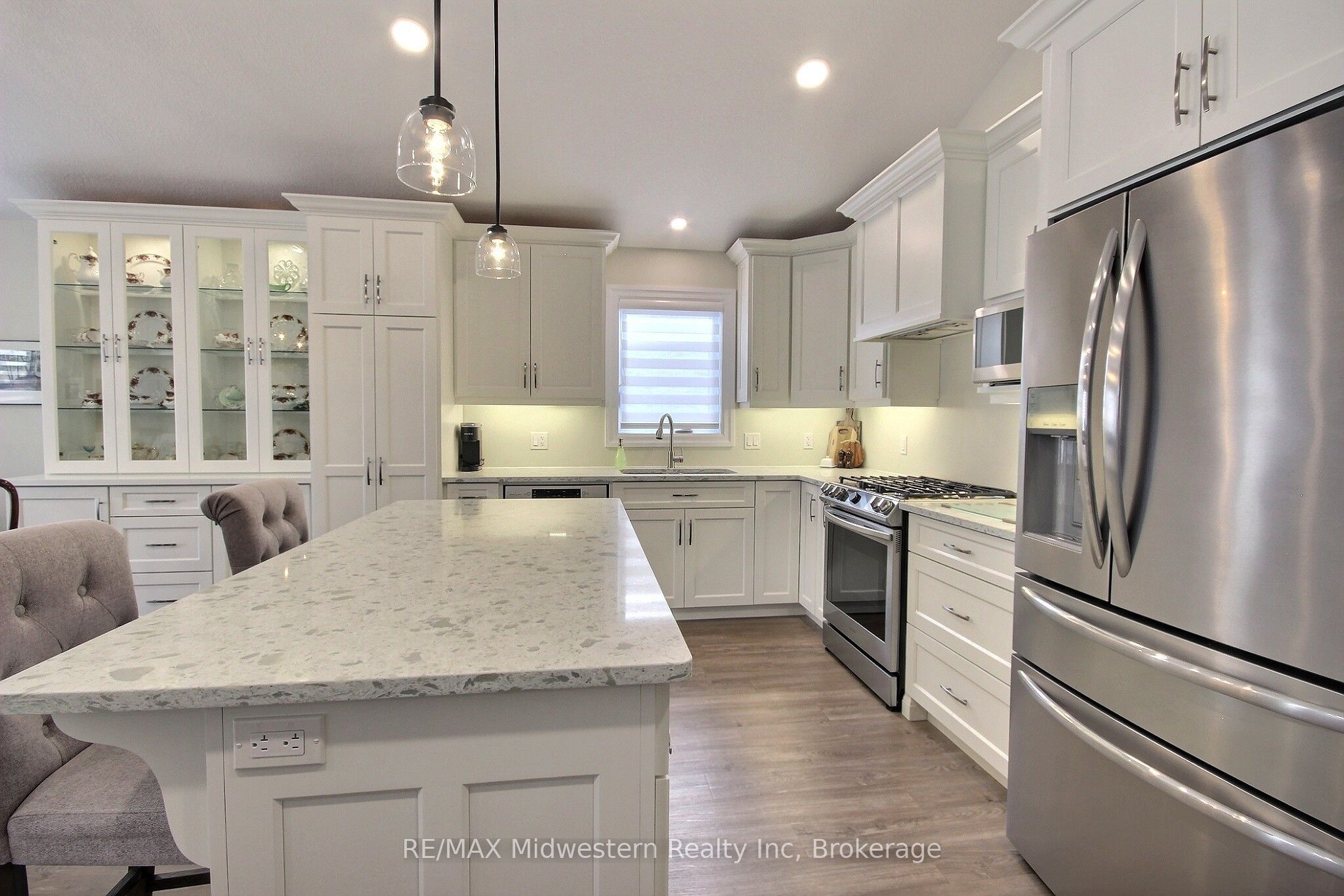 1095 Kincaid Street W