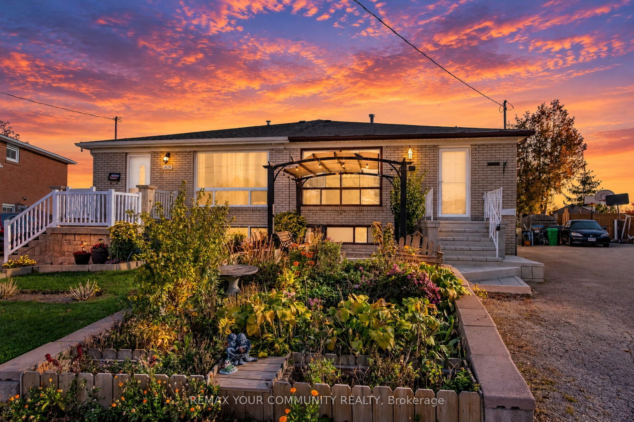 3696 Woodruff Crescent