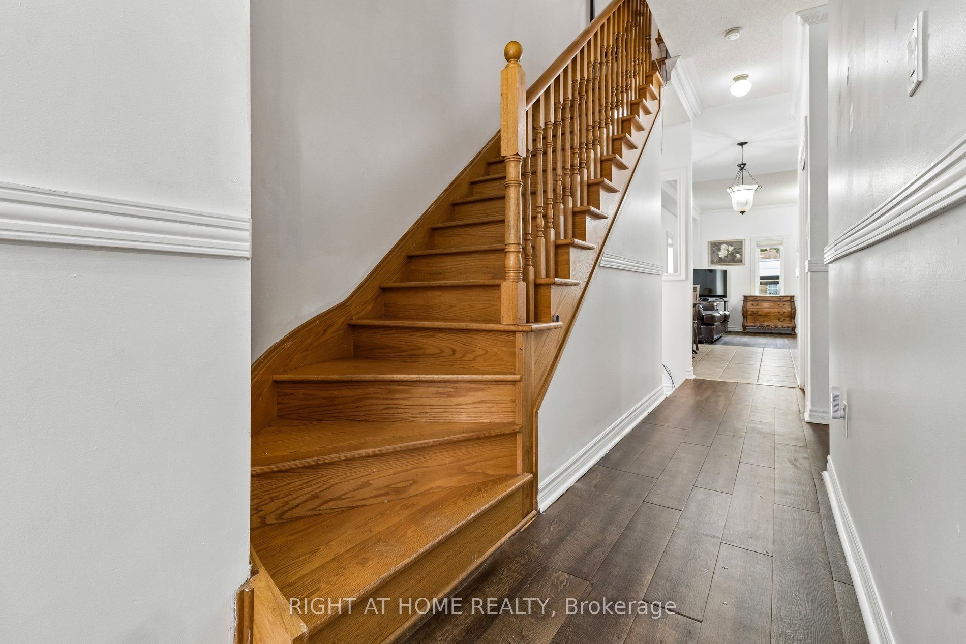 116 Nasir Crescent