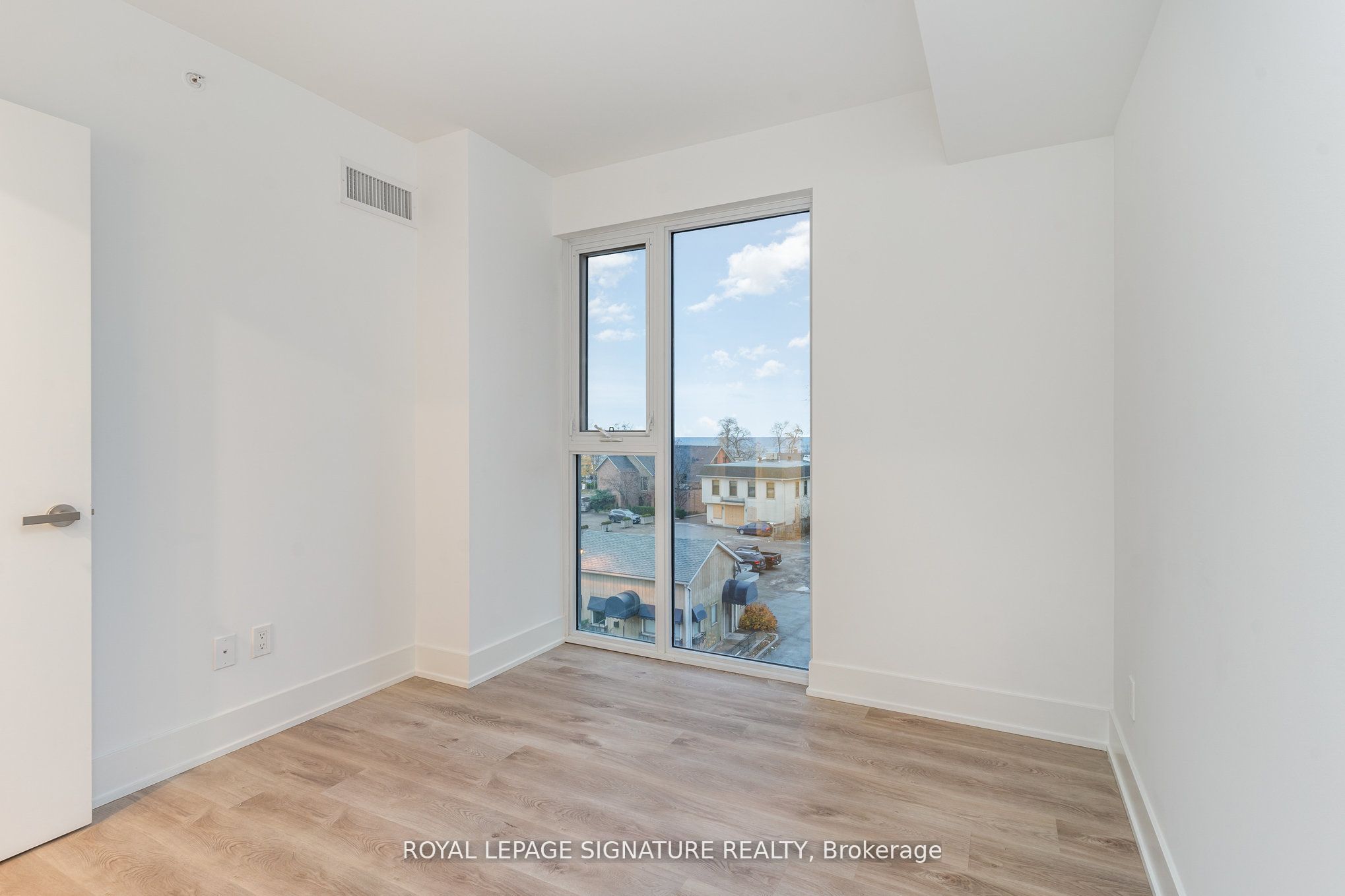 370 Martha Street 304