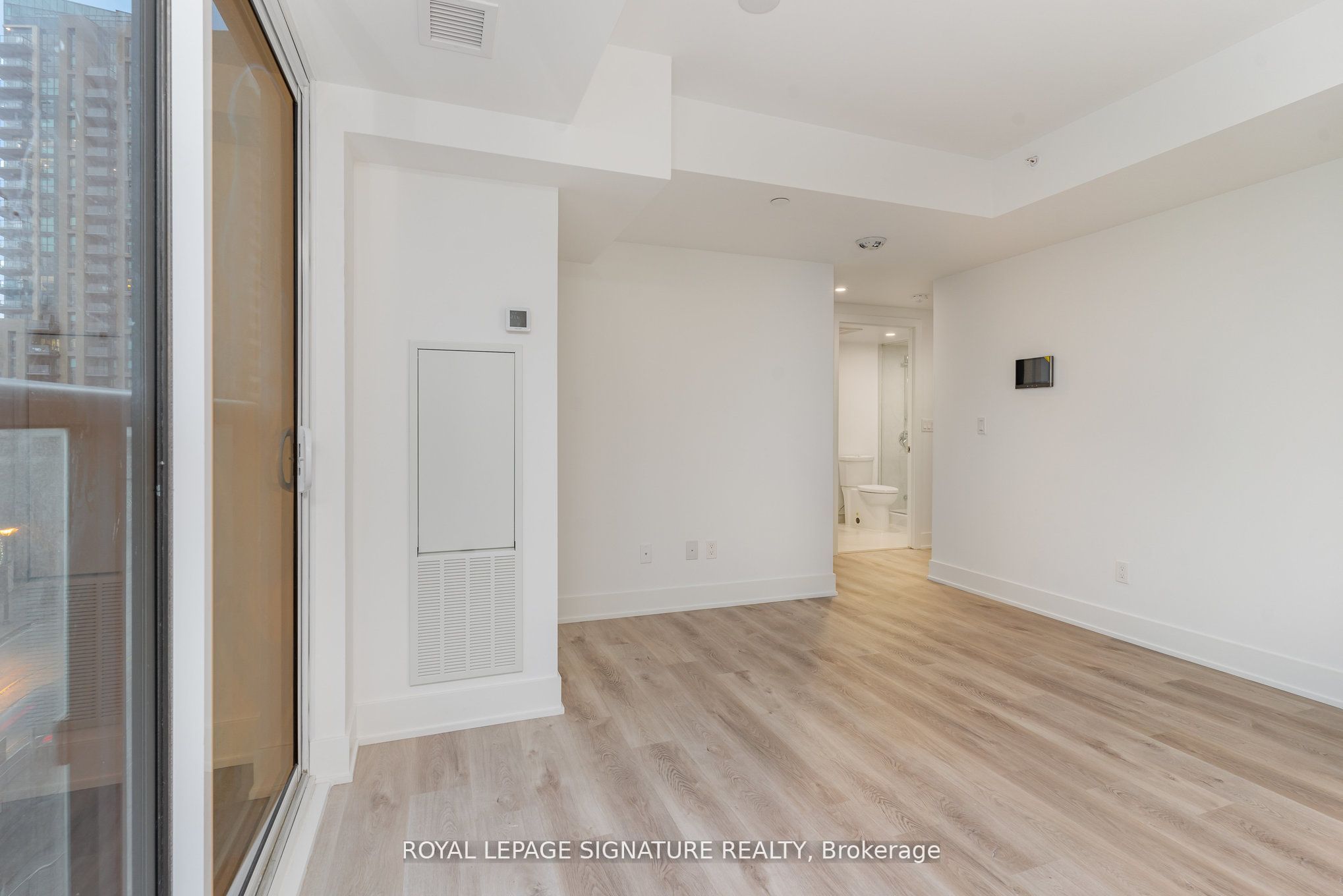 370 Martha Street 304