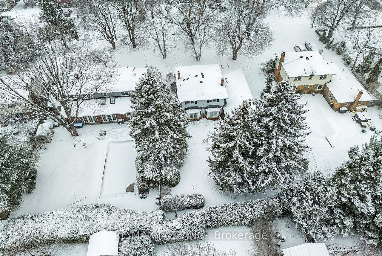 233 Wellington Street