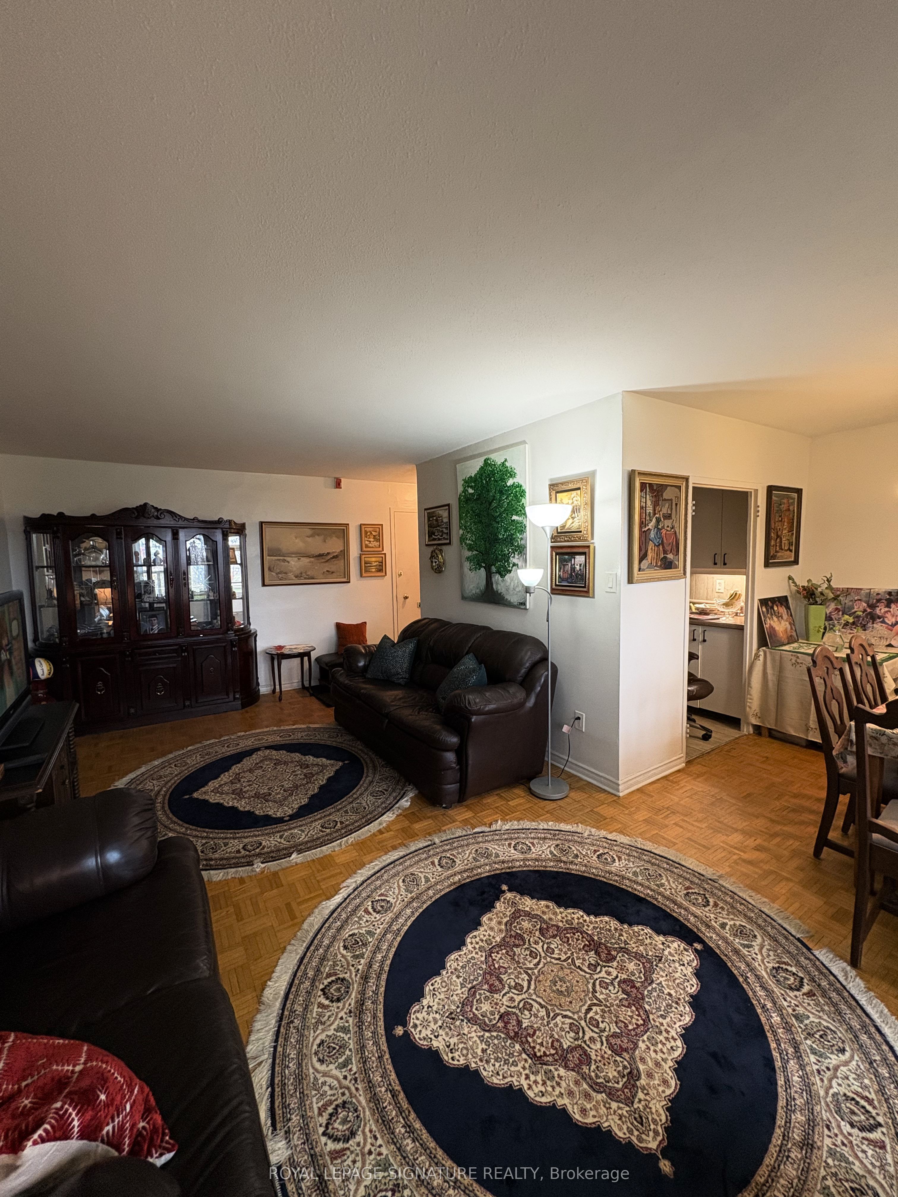 70 Old Sheppard Avenue 112