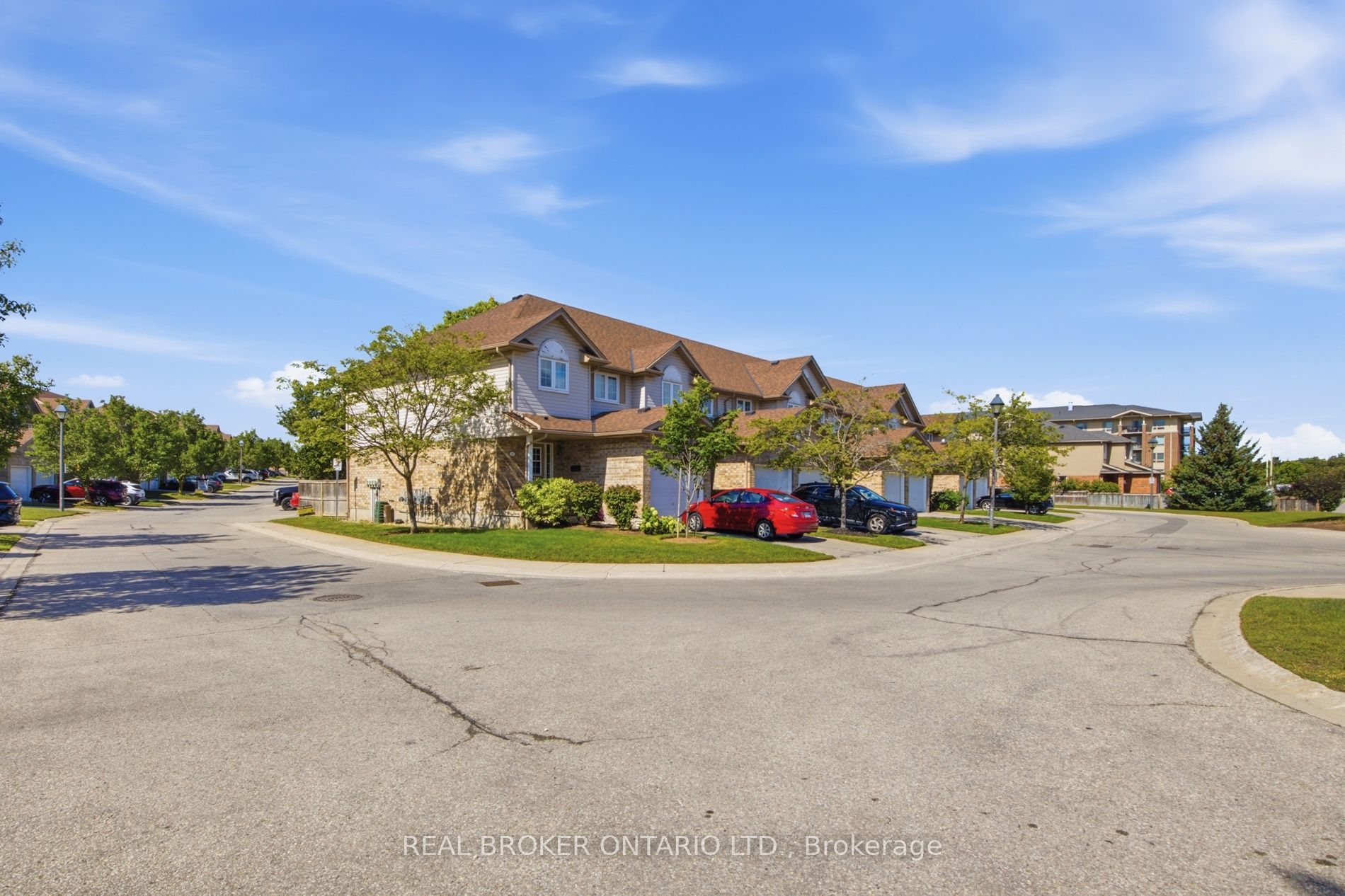 31 Schroder Crescent 5