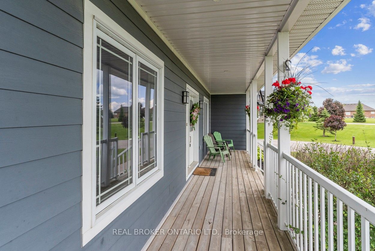 27 Bagshaw Crescent