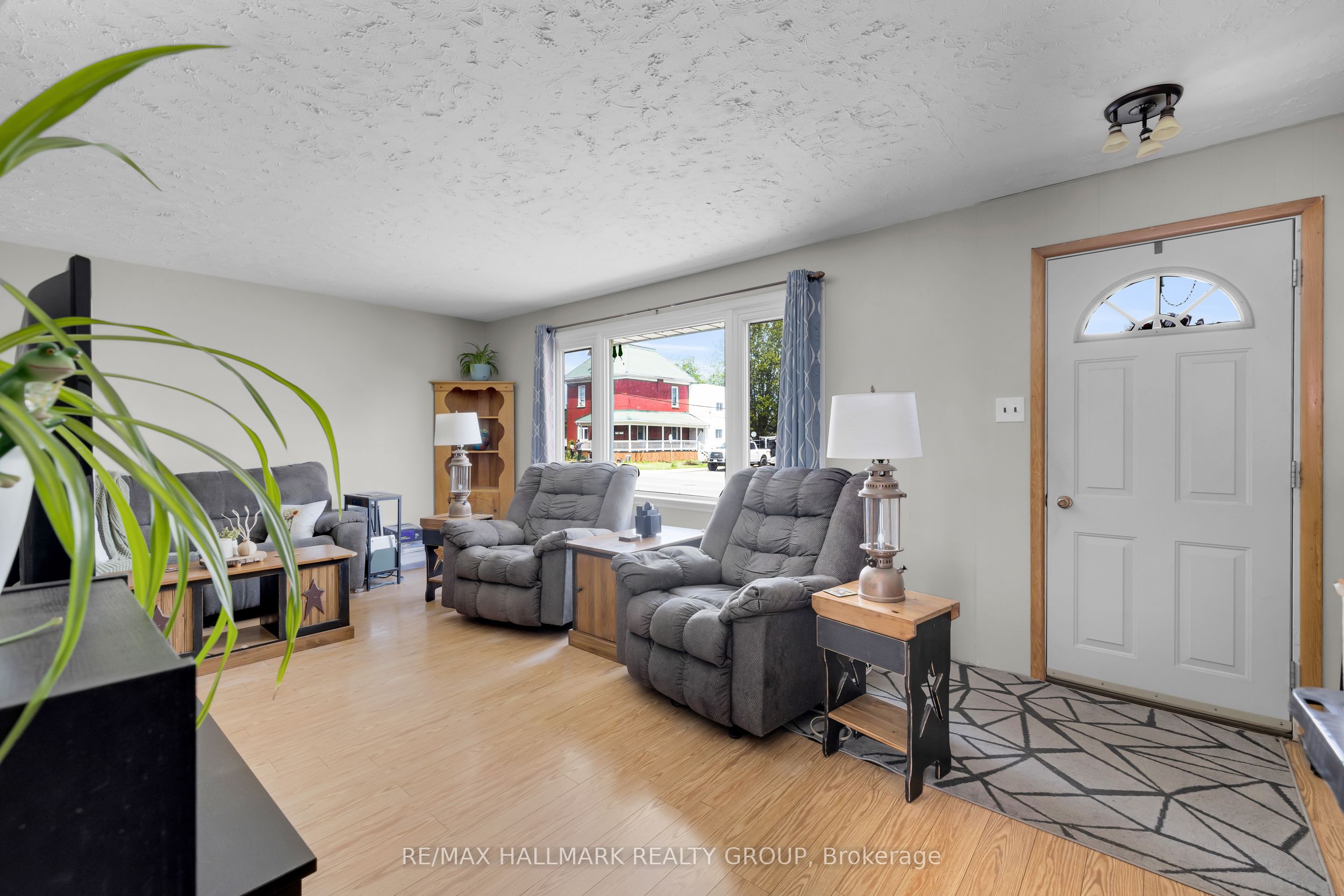 86 Jasper Avenue