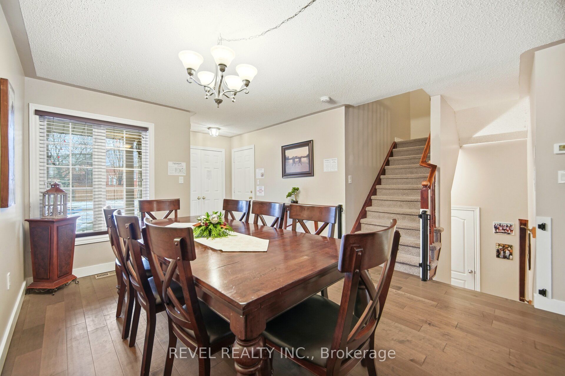 2195 Hummingbird Way