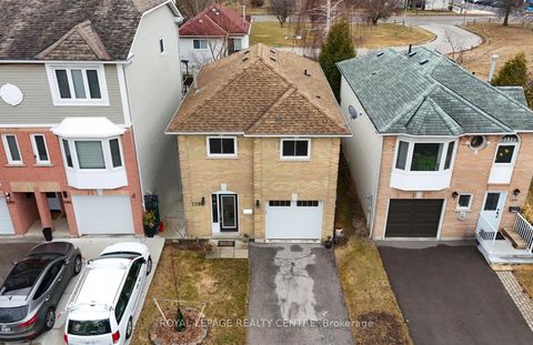 1296 Woodhill Court Mississauga ON L5E 3H1