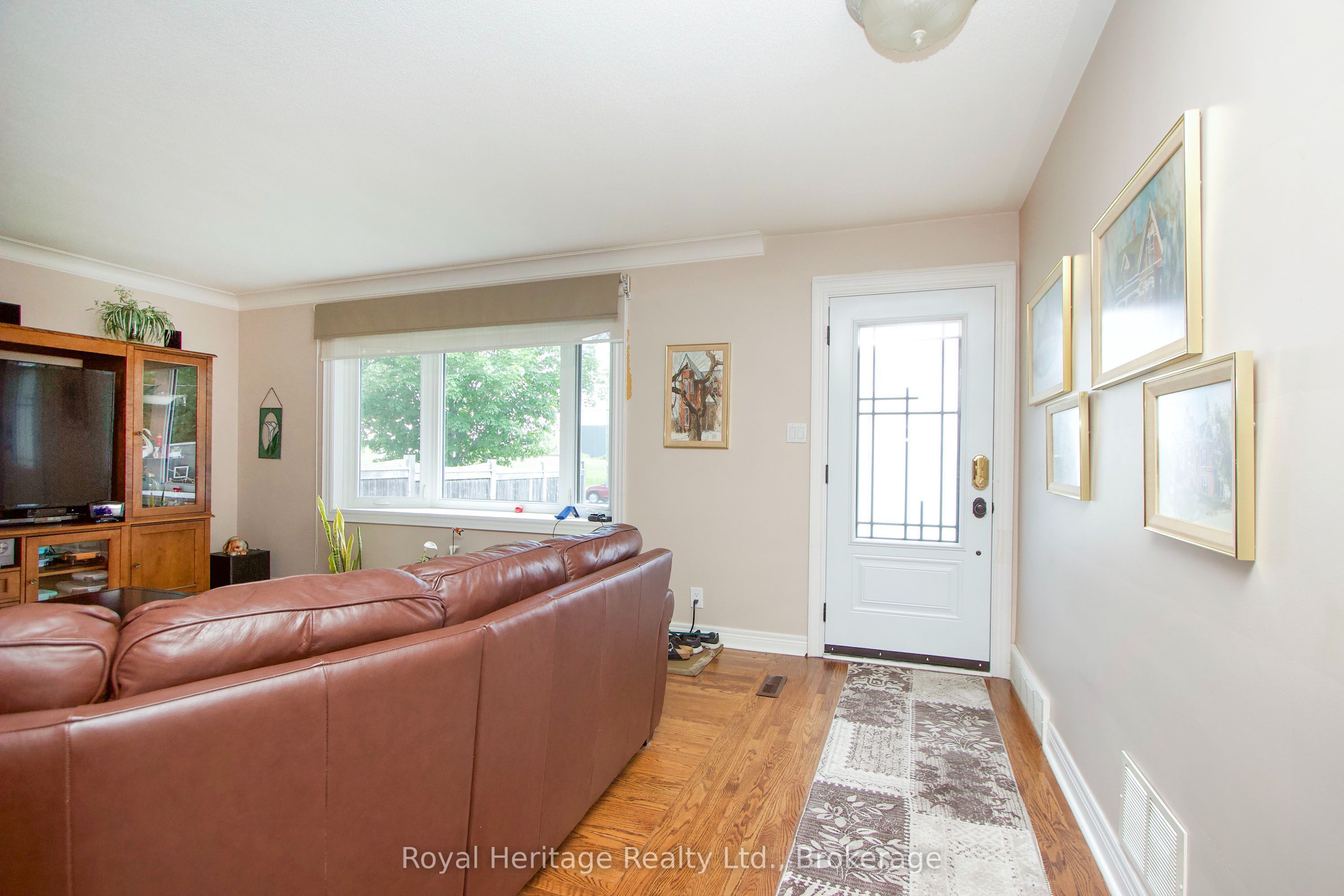 1464 Thornton Road N