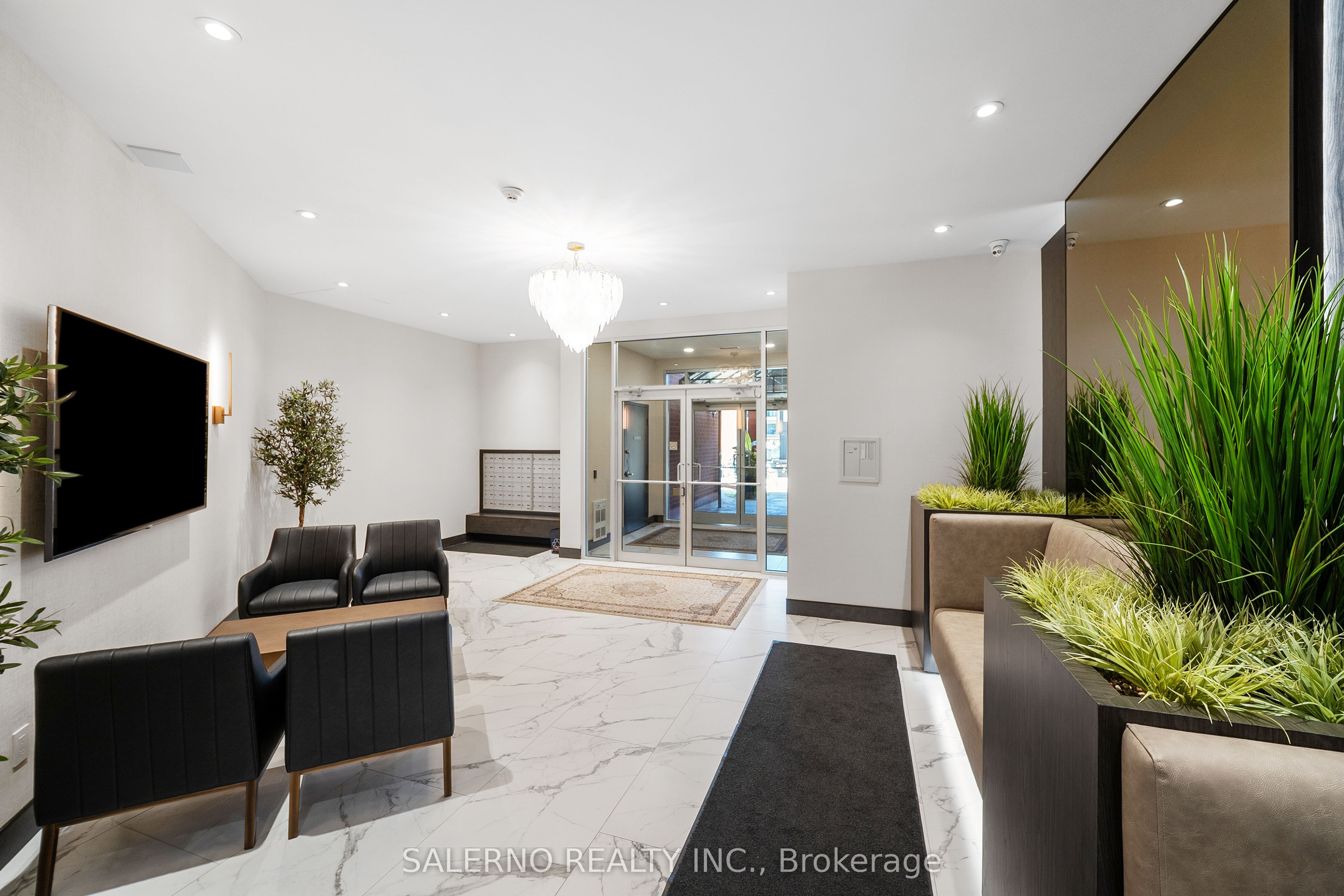 160 Woodbridge Avenue 505