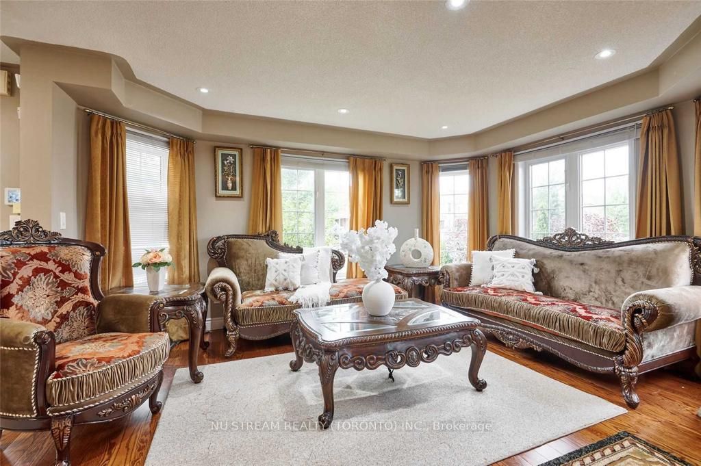 2 Purcell Crescent