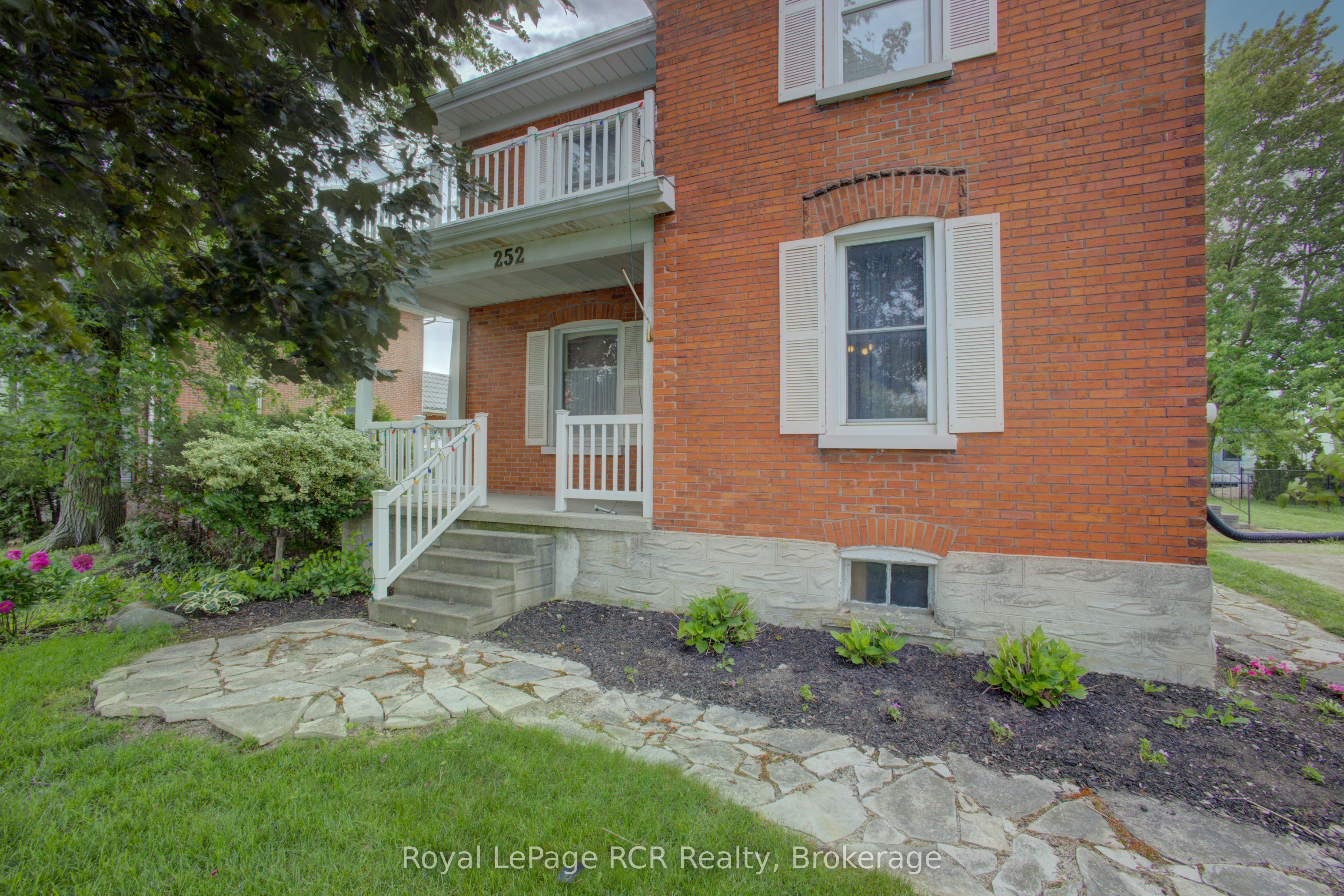 252 Main Street