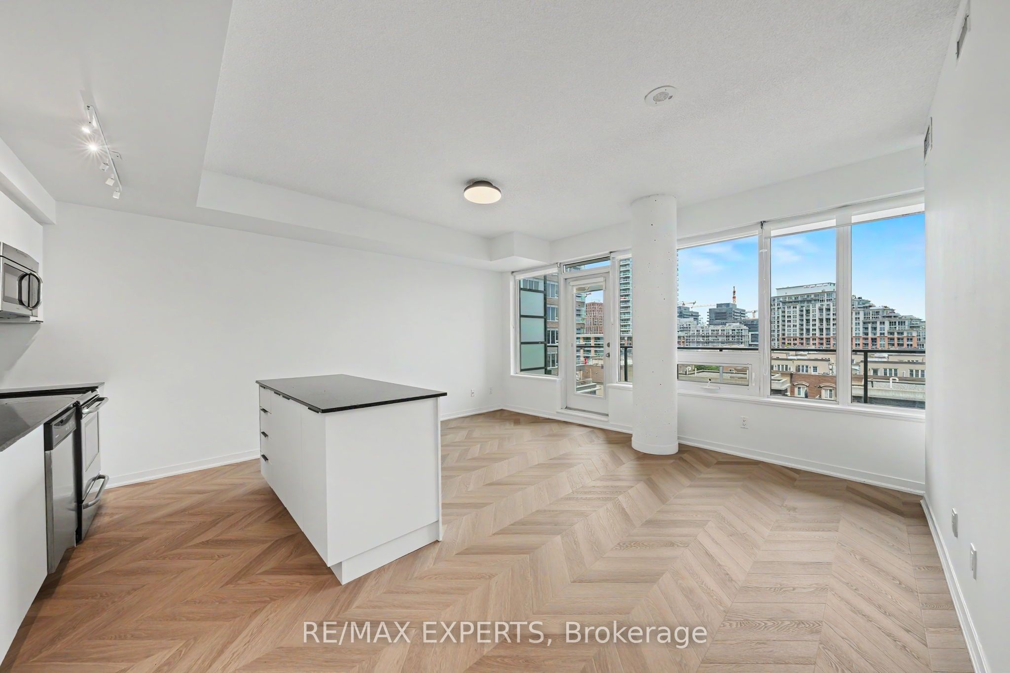 55 East Liberty Street 715