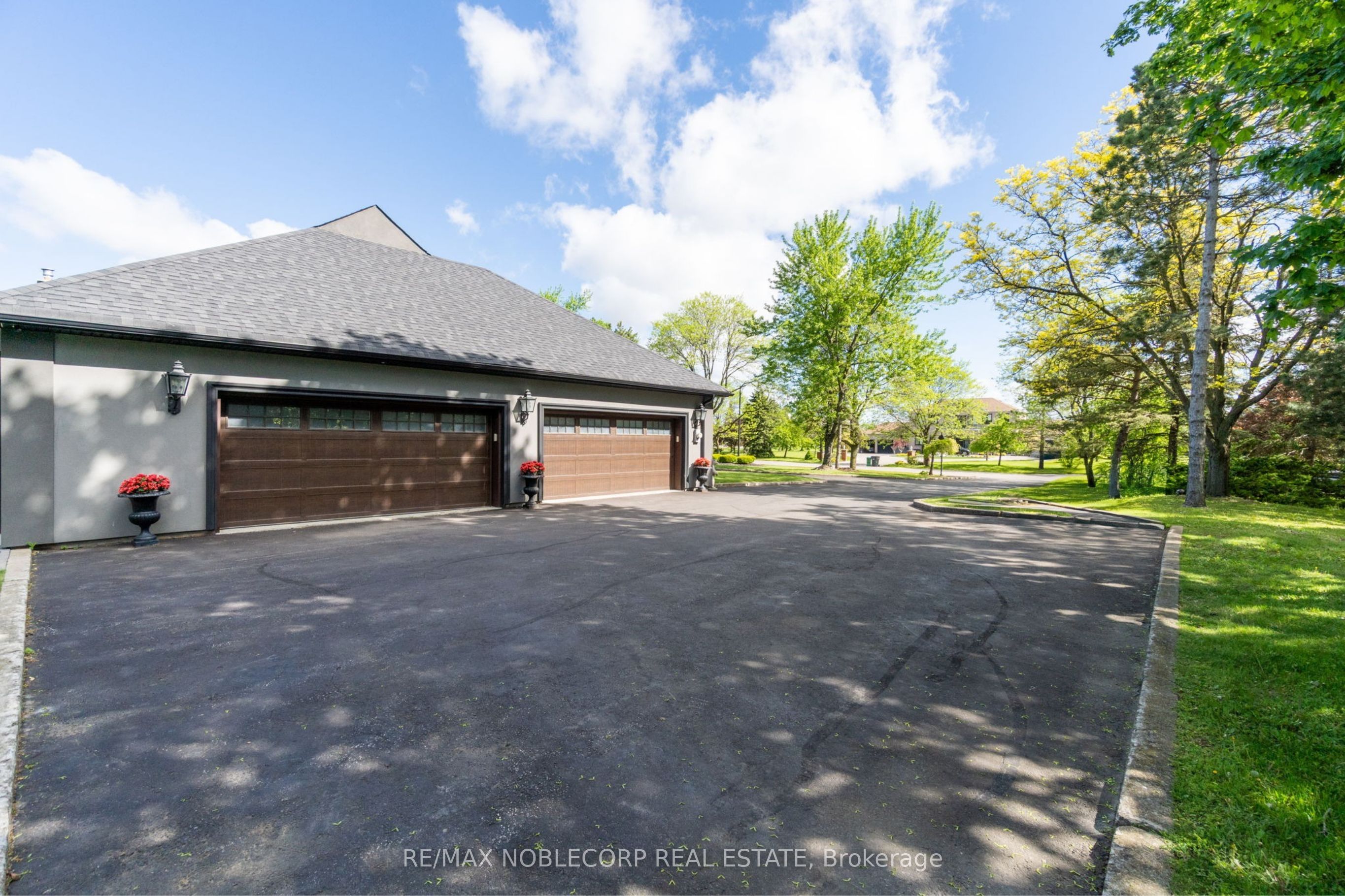 14 Bowman Avenue