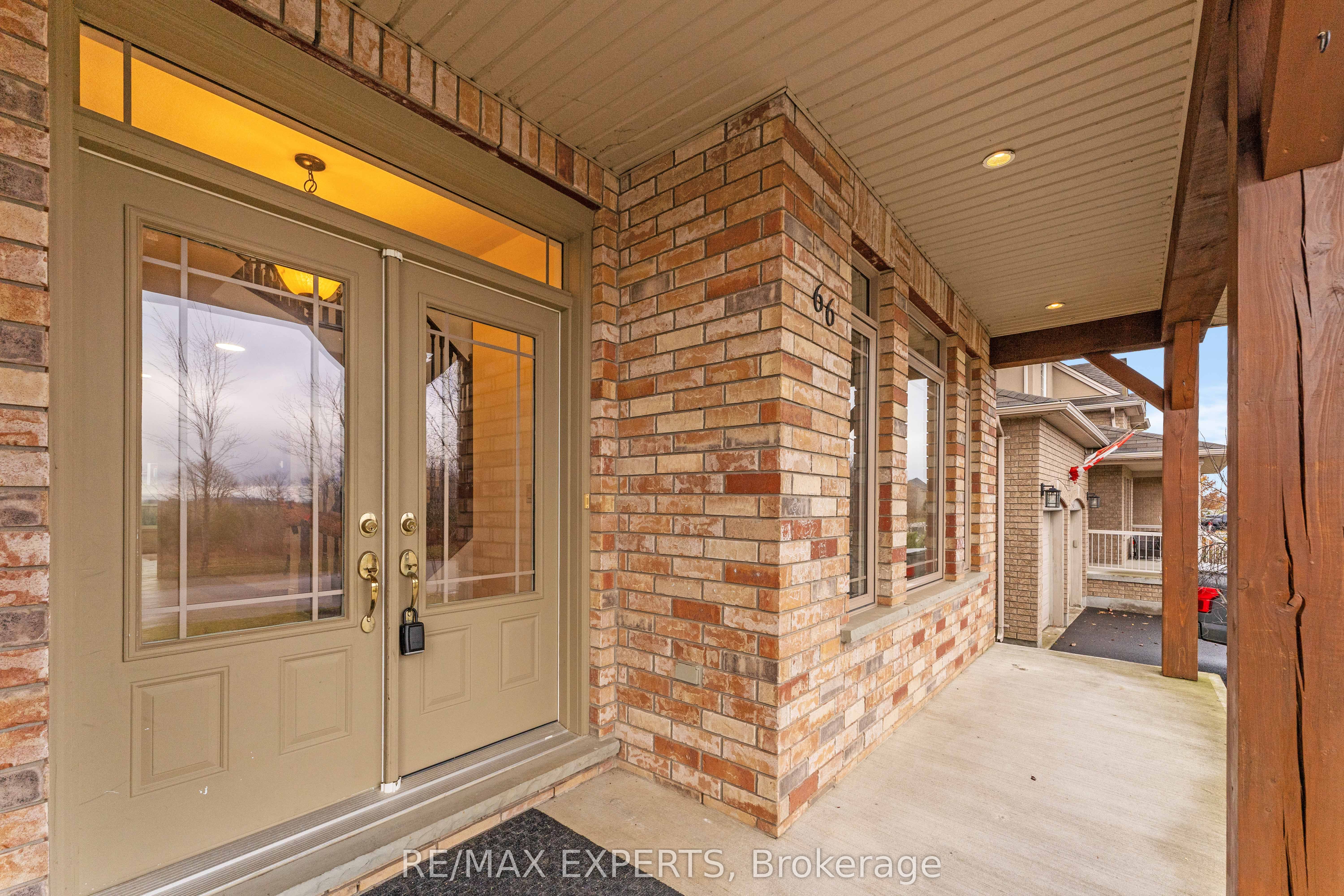 66 Schweitzer Crescent