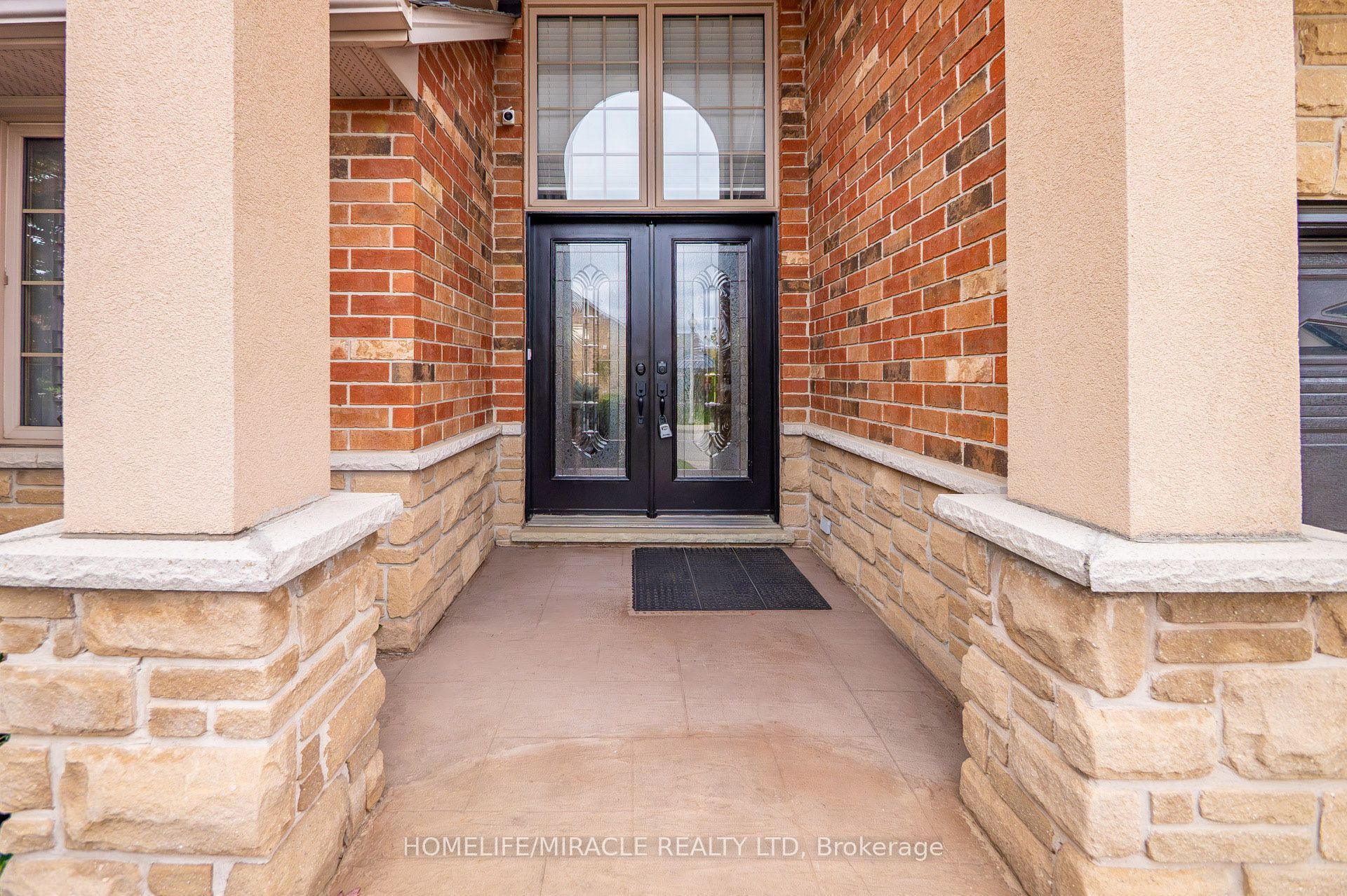 41 Kingsview Drive