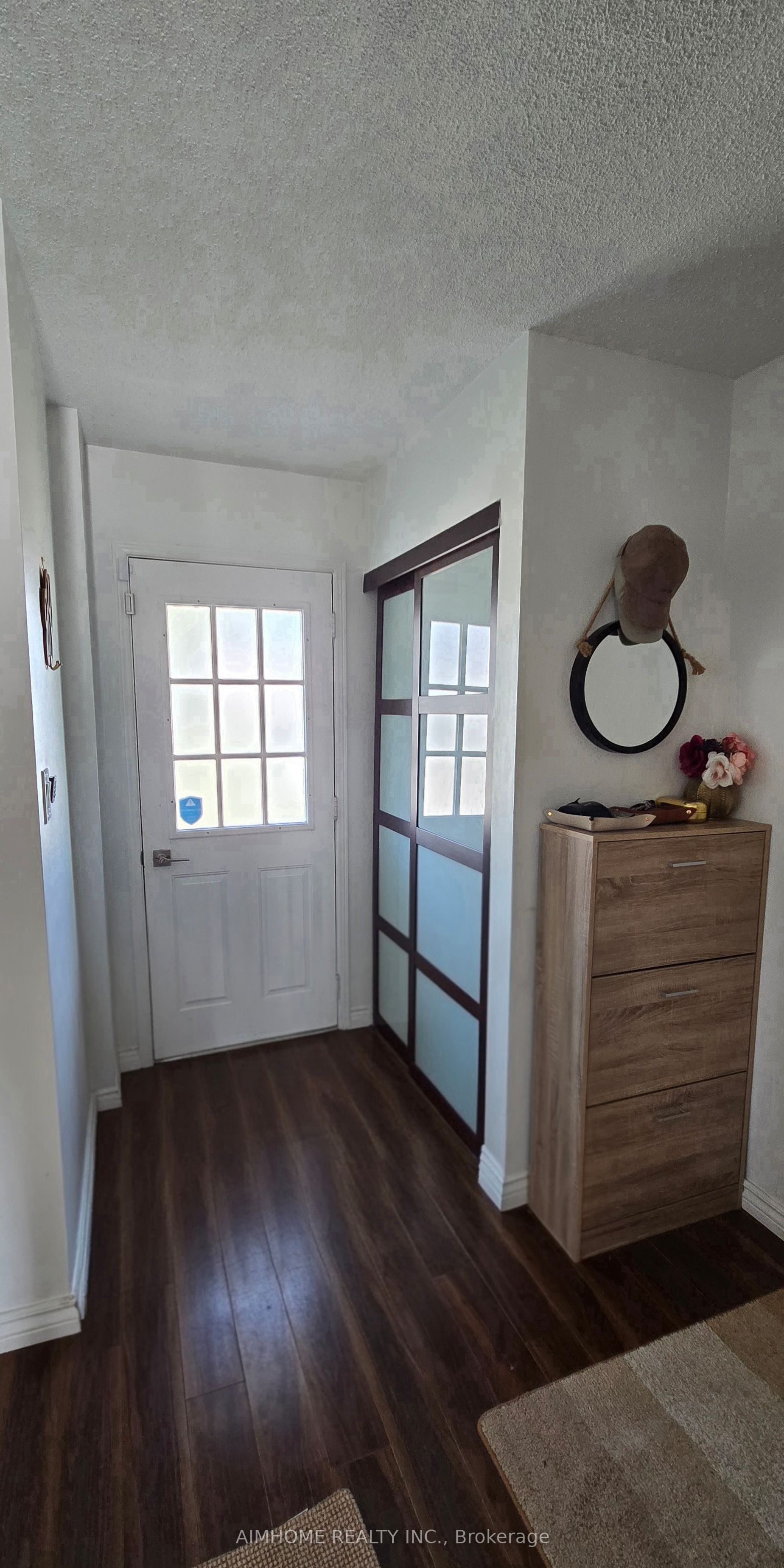 854 Attersley Drive