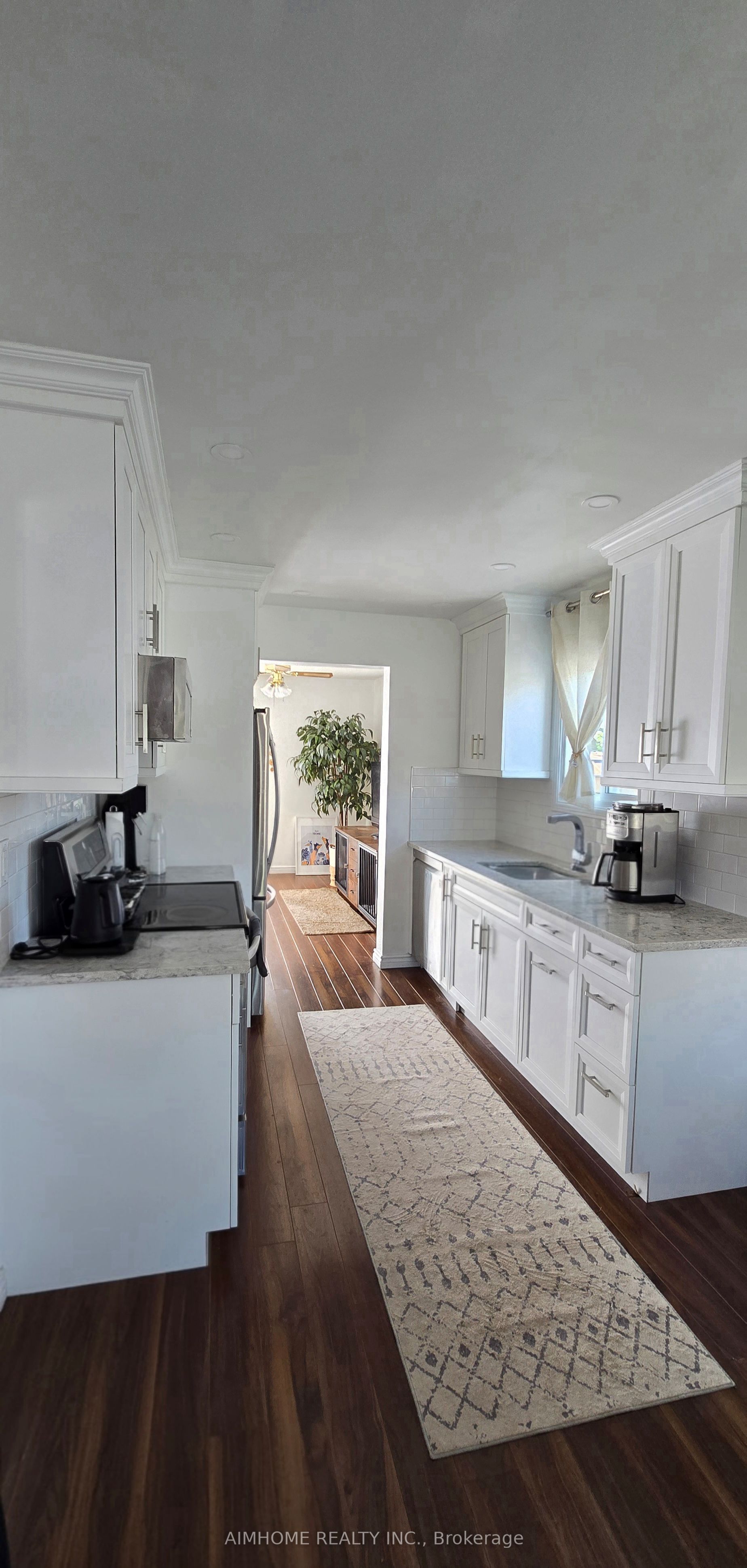 854 Attersley Drive