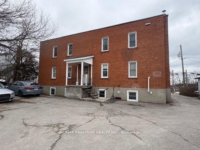 28 McColl Street