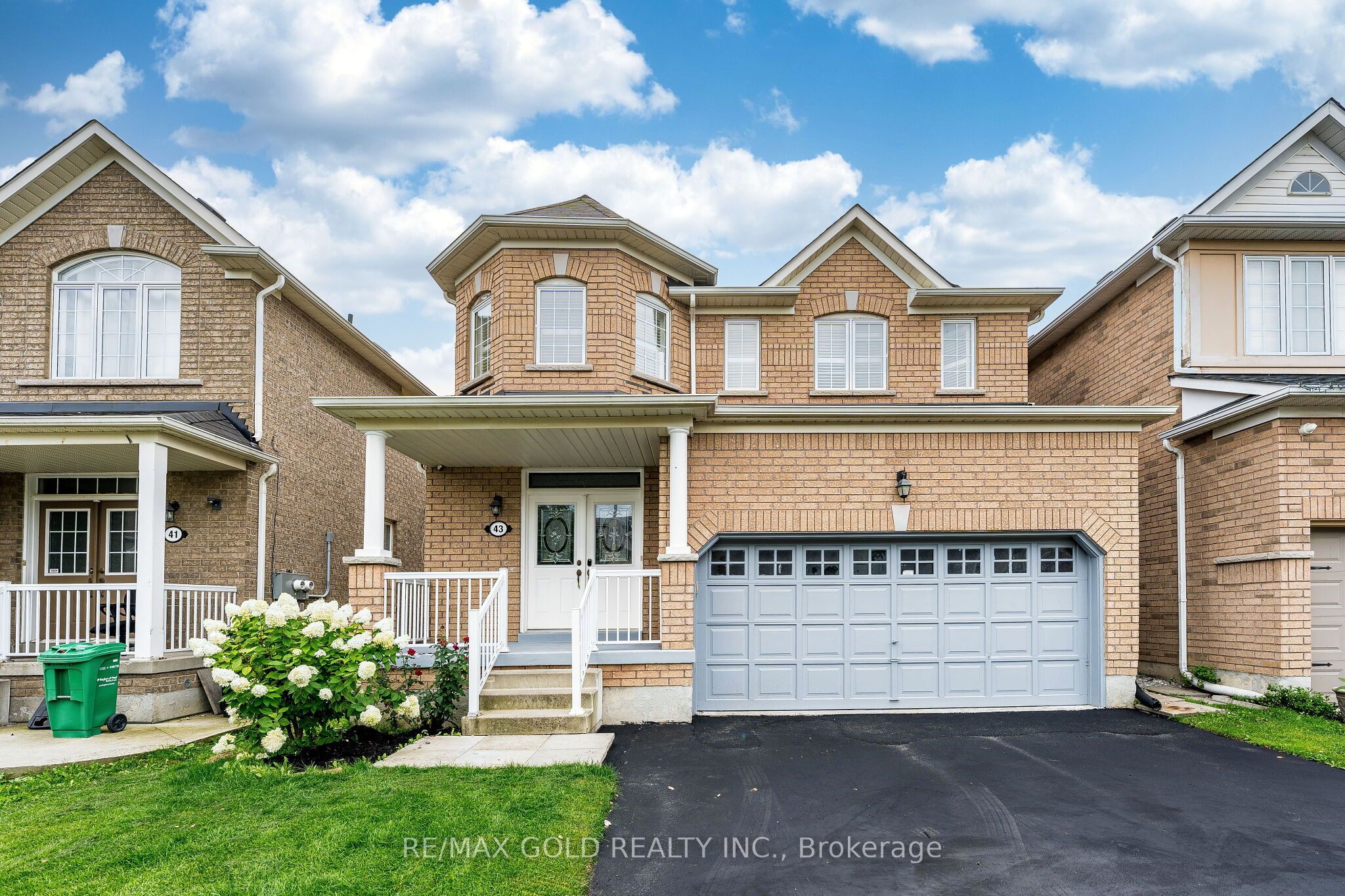 43 Spotted Owl Crescent