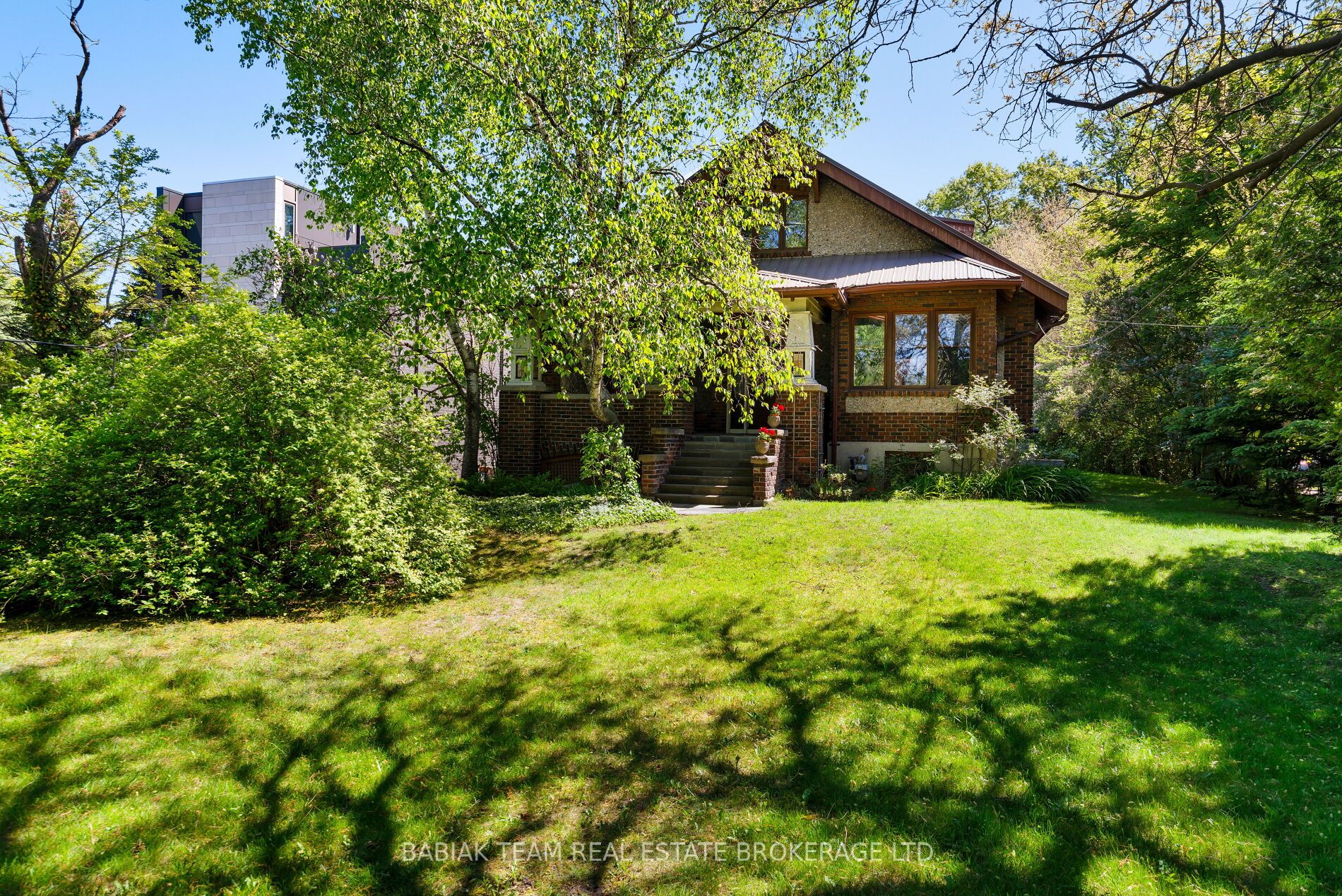 187 Ellis Avenue