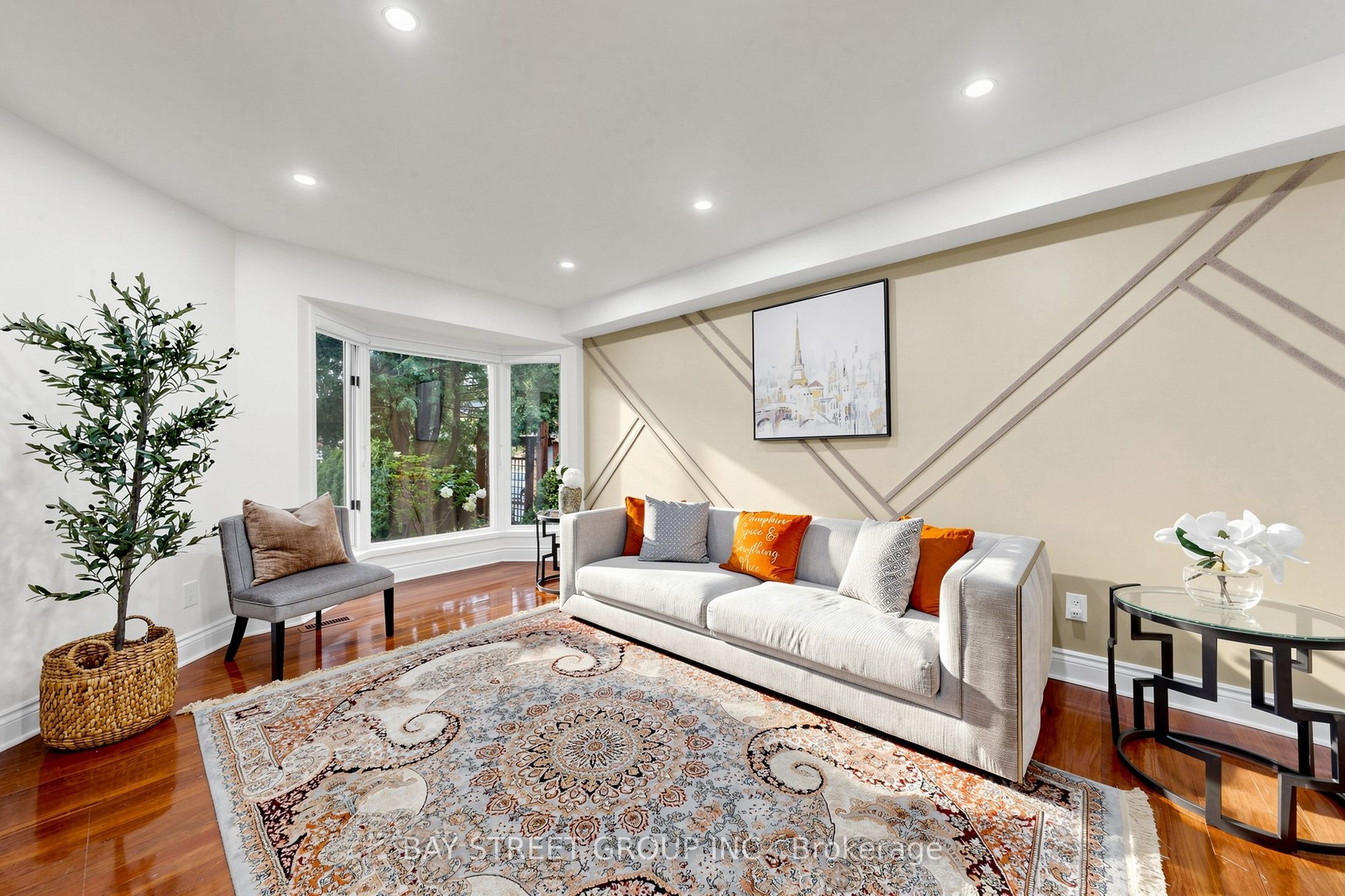2334 Wildwood Crescent