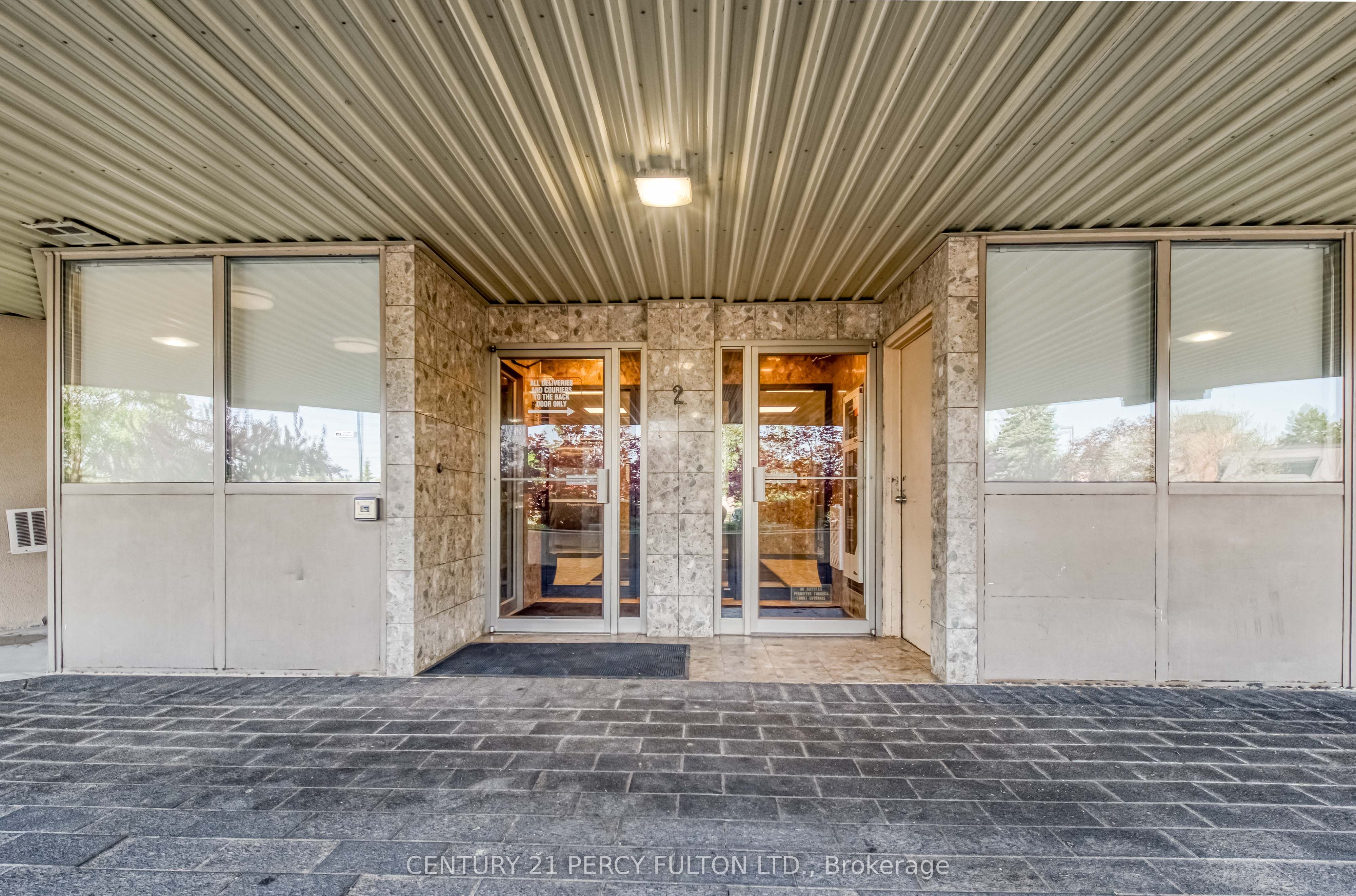 2 Westney Road N 1004