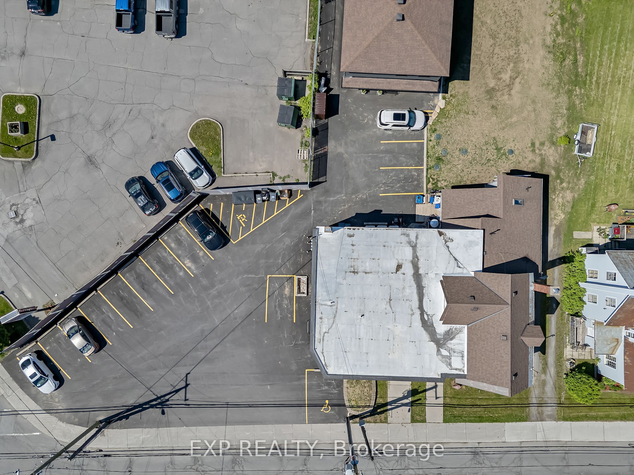 6610 FOURTH LINE Rd Fourth Line Road