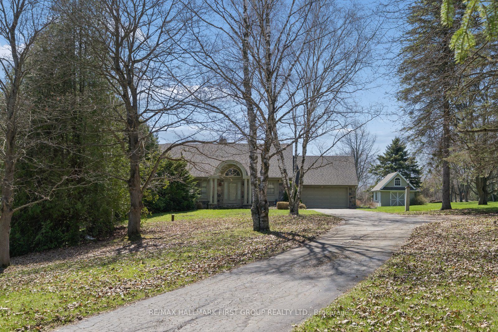 525 Myrtle Road W