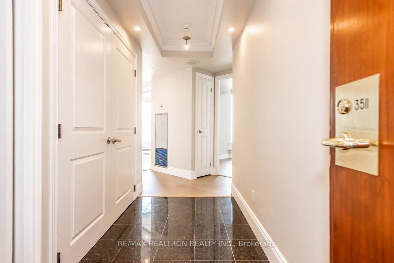 1 Palace Pier Court 3511