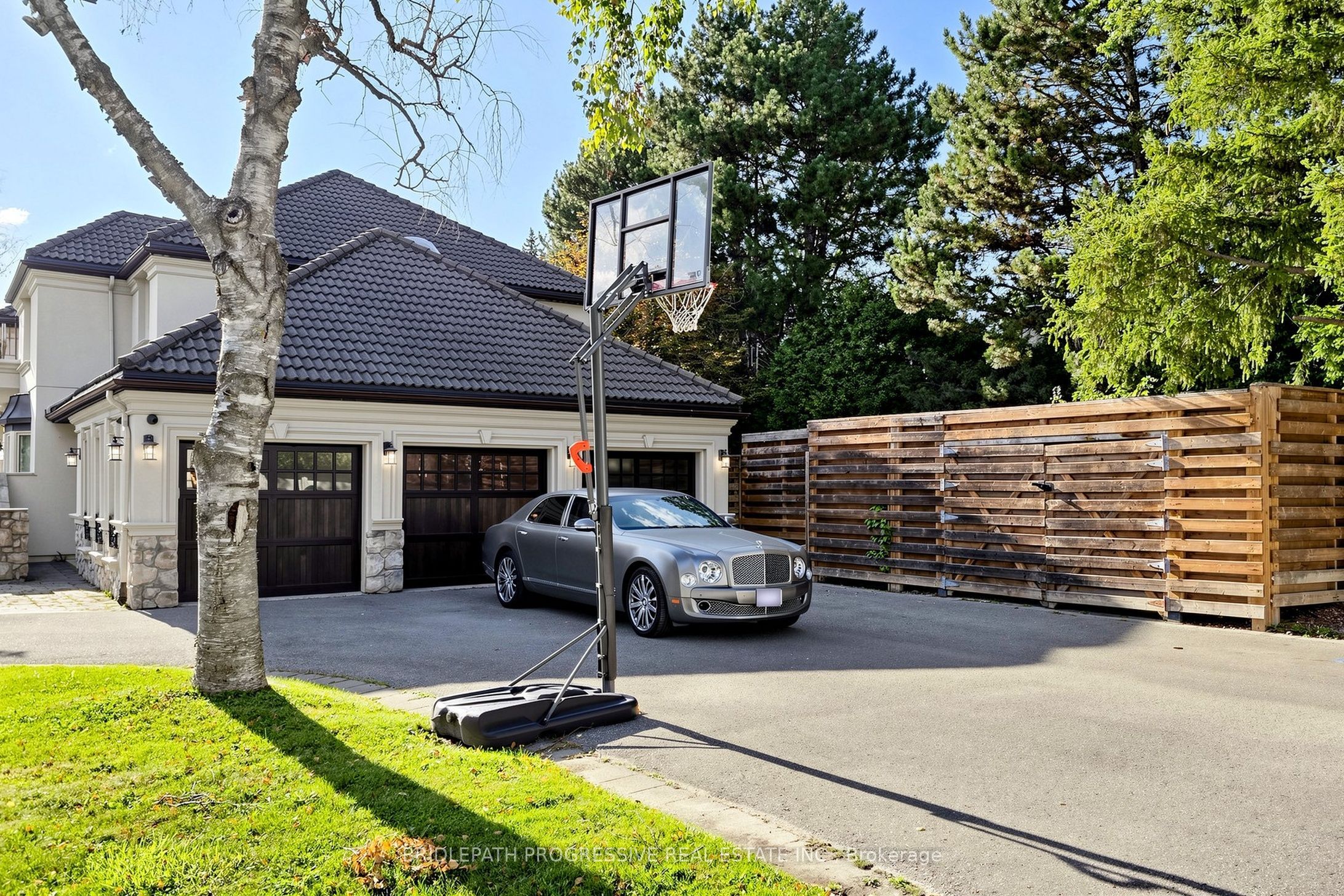 2 Thornlea Court