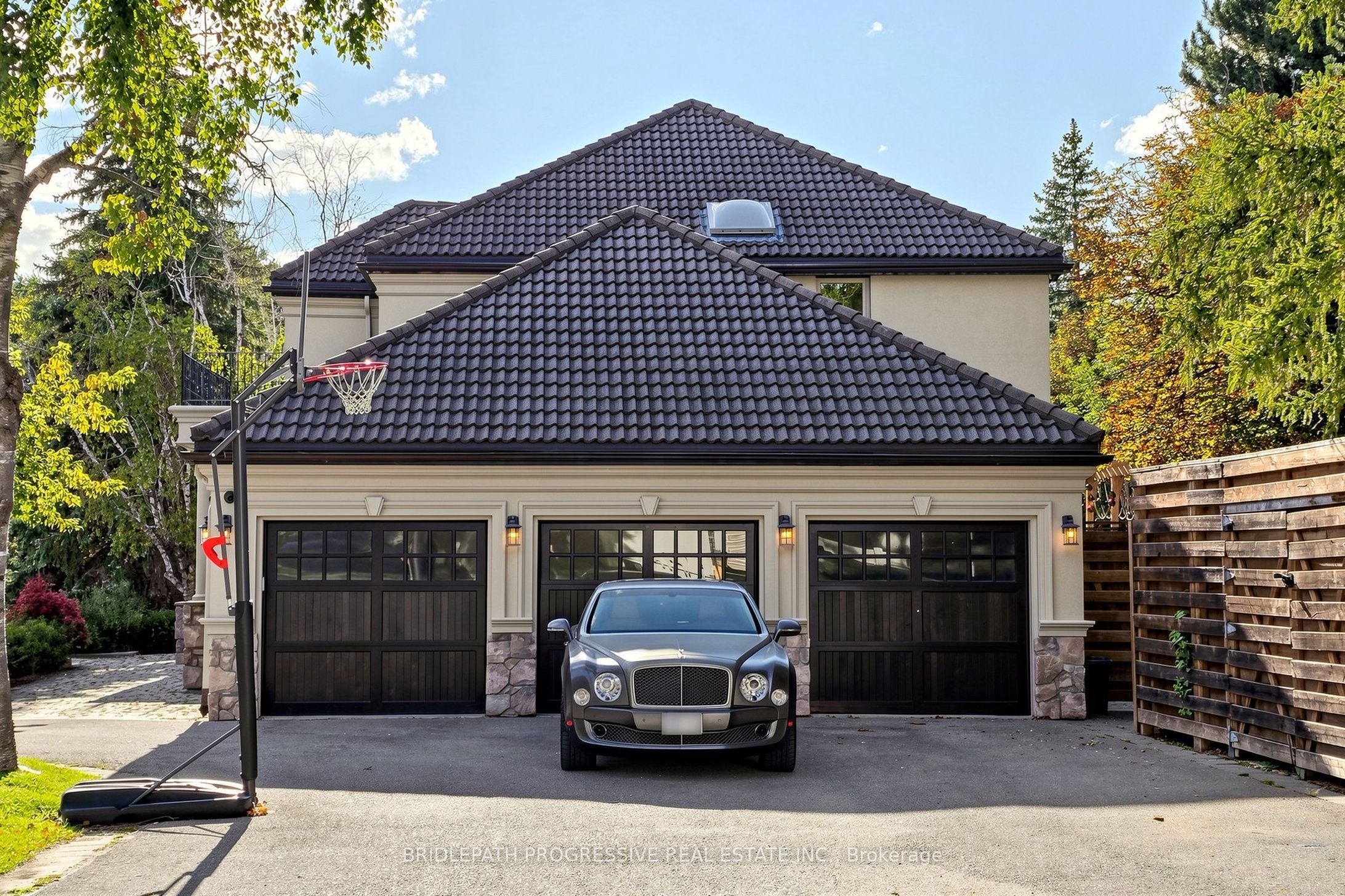 2 Thornlea Court