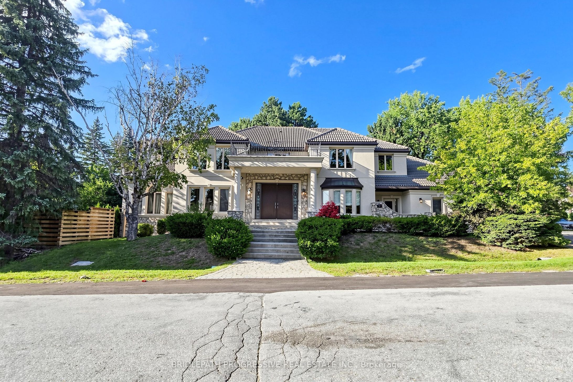 2 Thornlea Court