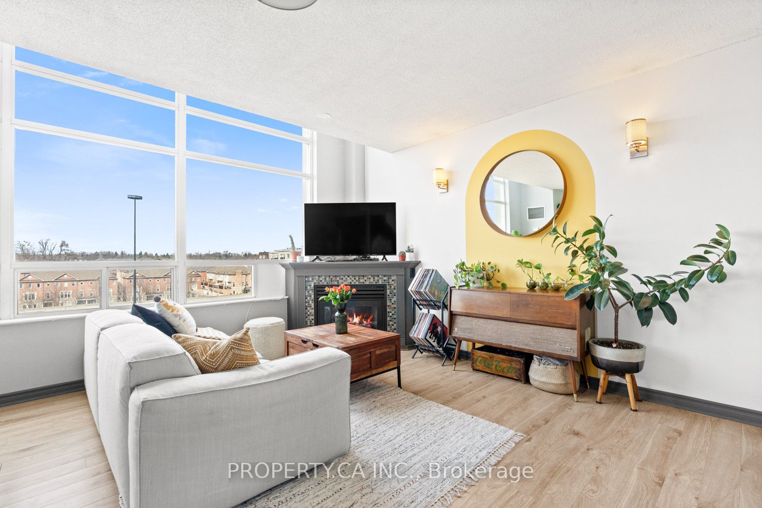 200 Manitoba Street 421