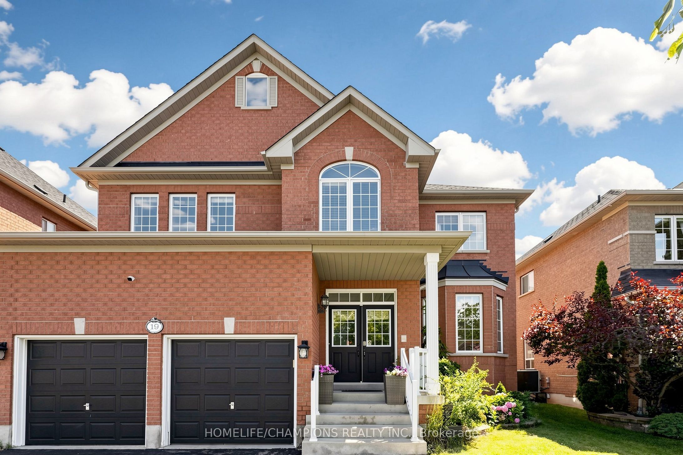 19 Tweedie Crescent