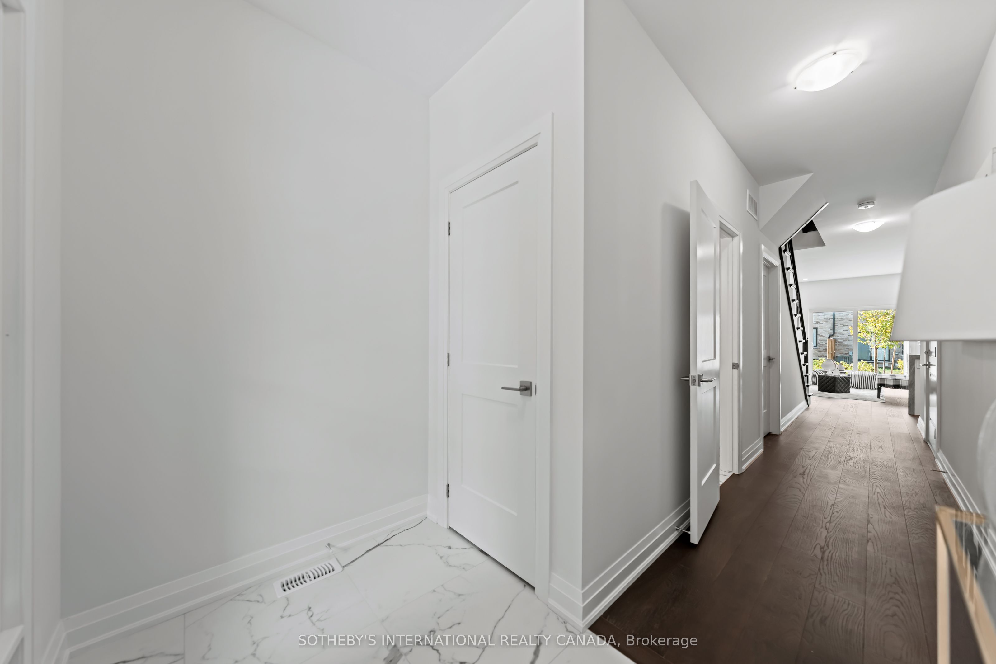 675 Victoria Road N 23