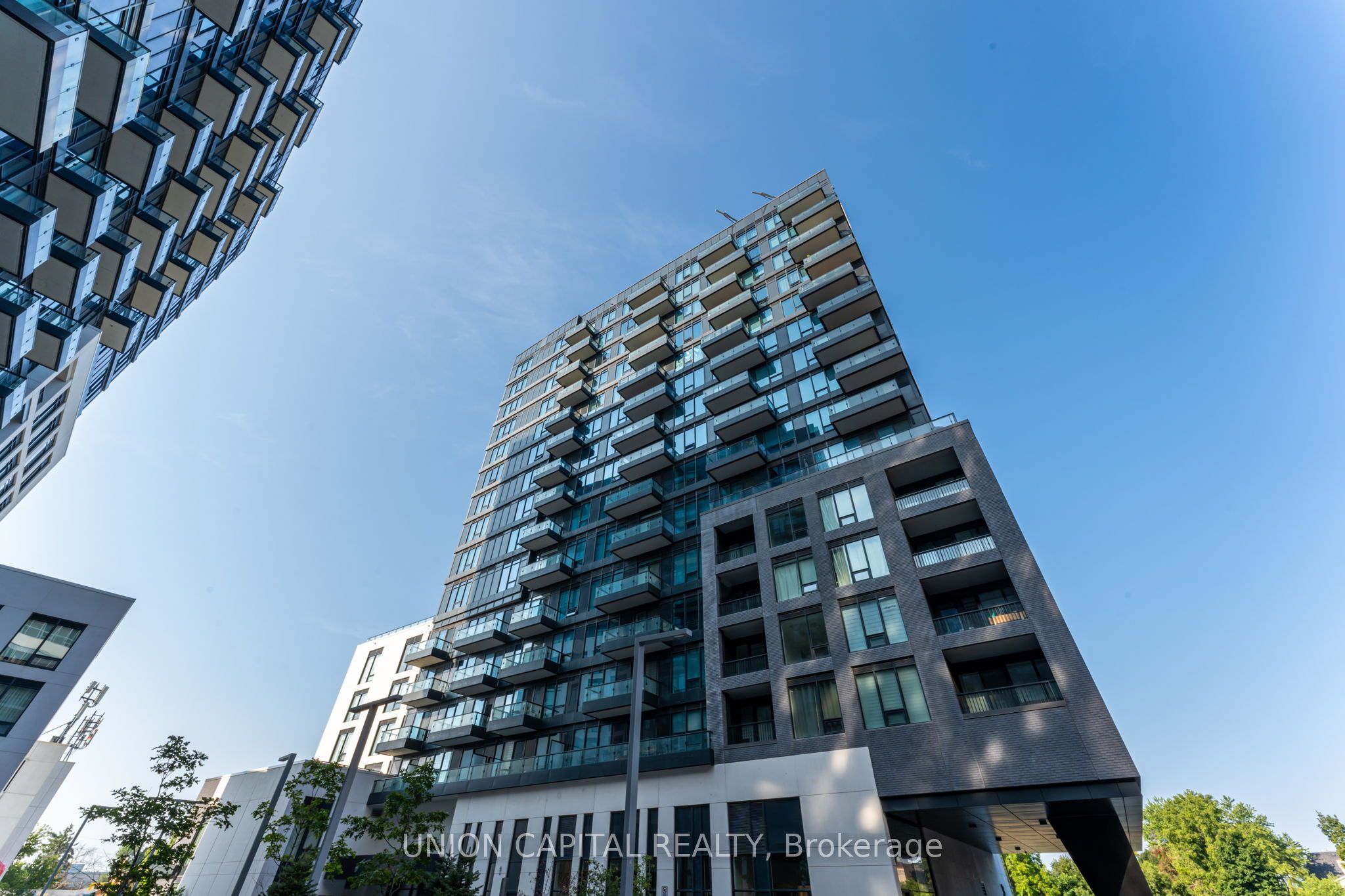 3 Rosewater Street E 601W