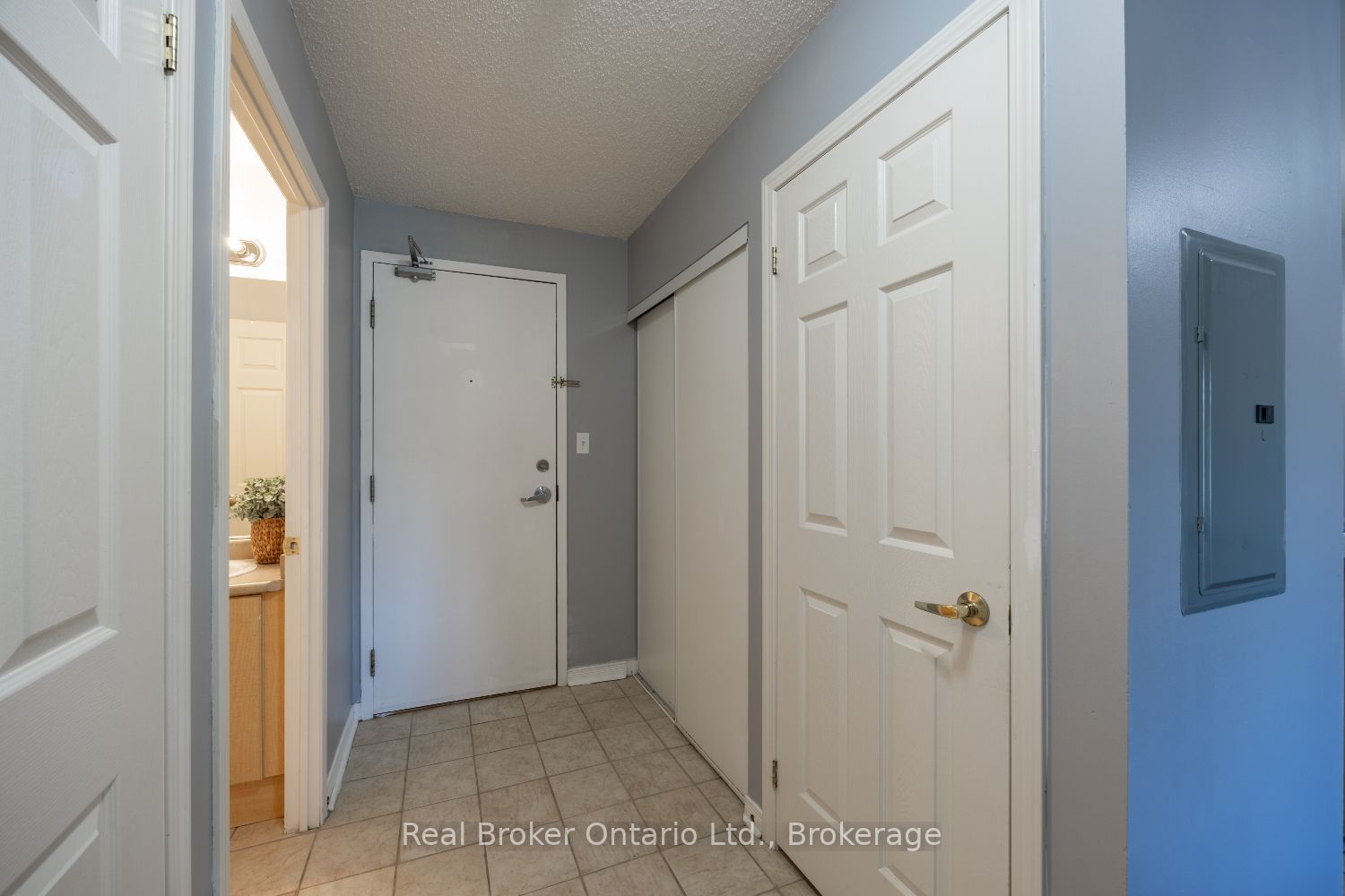 106 Aspen Springs Drive 108