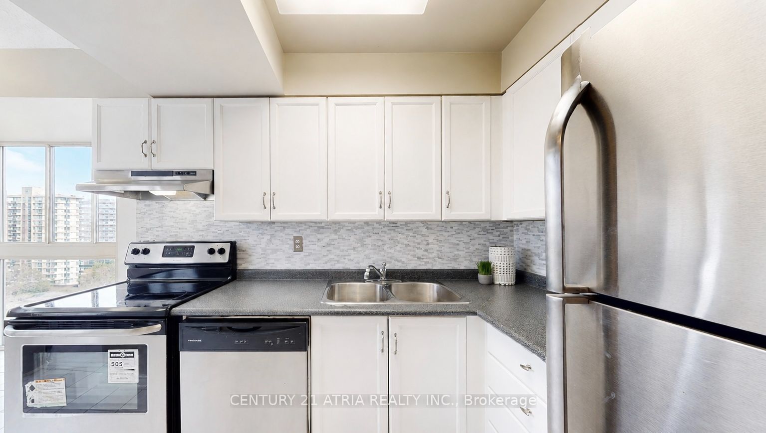 3233 Eglinton Avenue E 1213