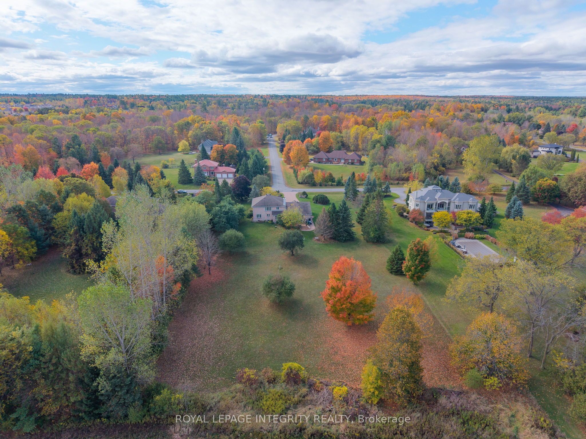 6 Marchbrook Circle