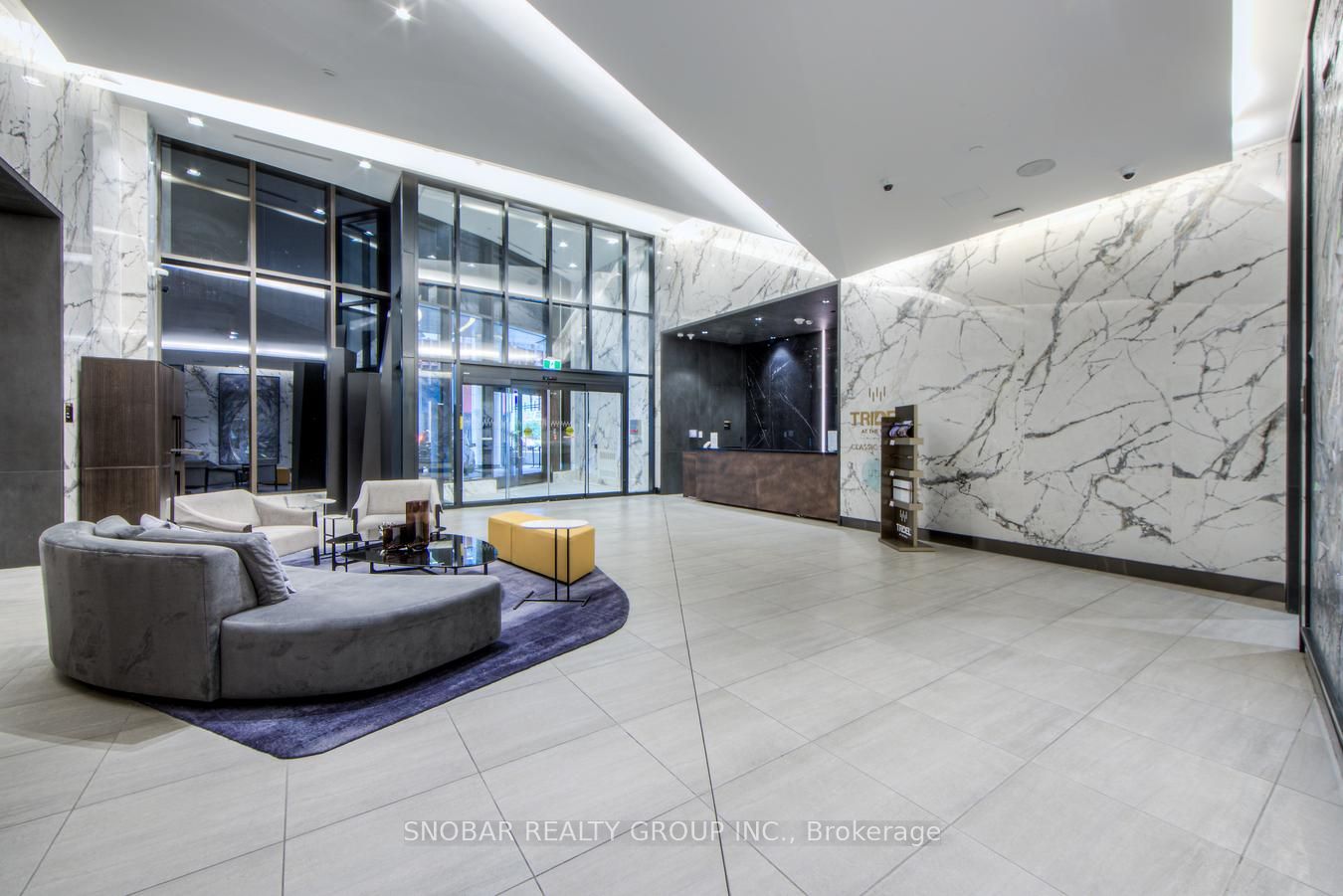 470 Front Street W 814