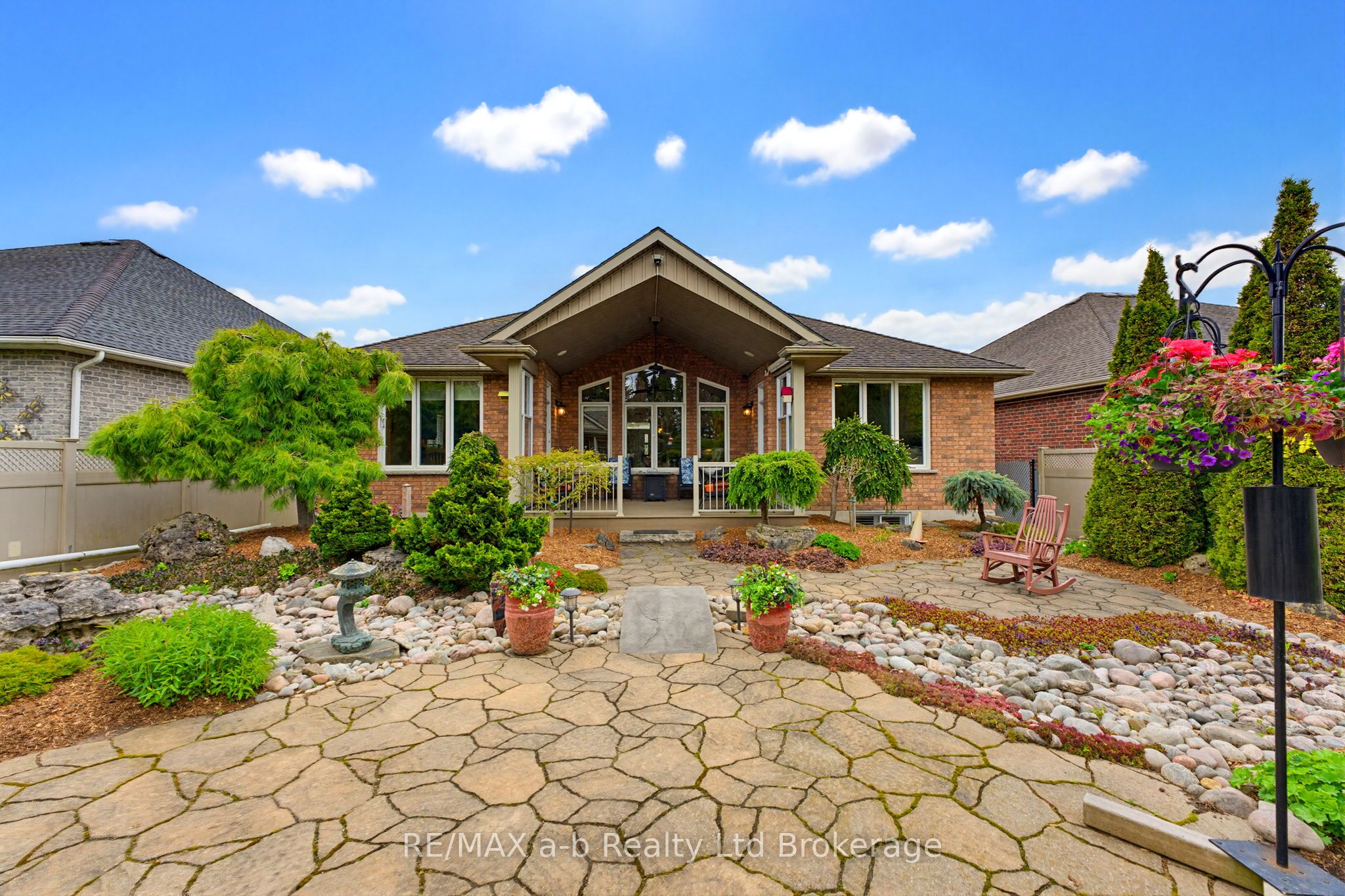 911 Ridgewood Drive