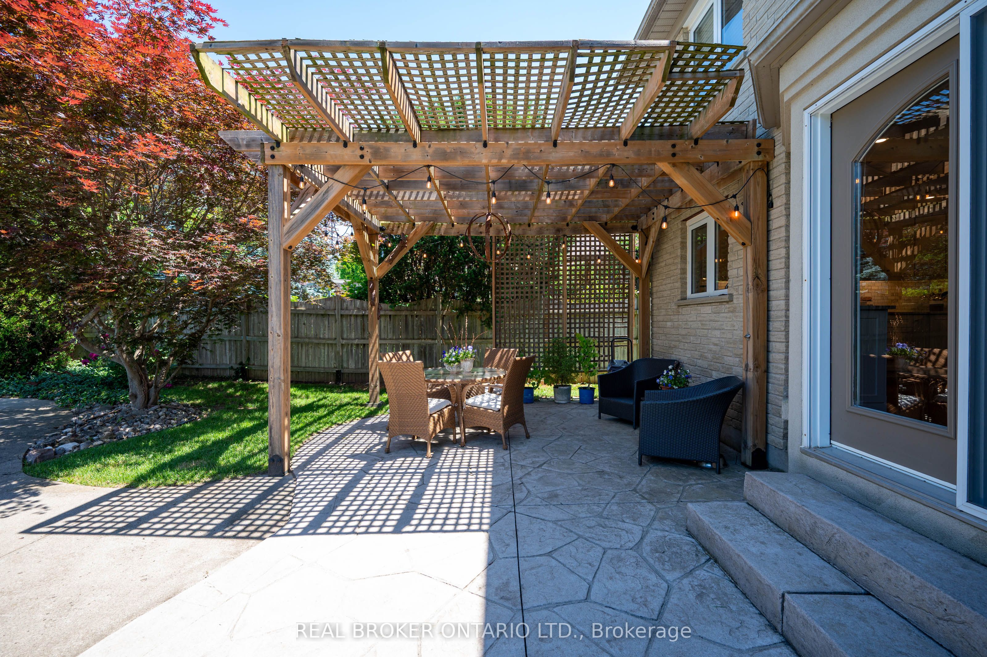 6 Pioneer Tower Crescent
