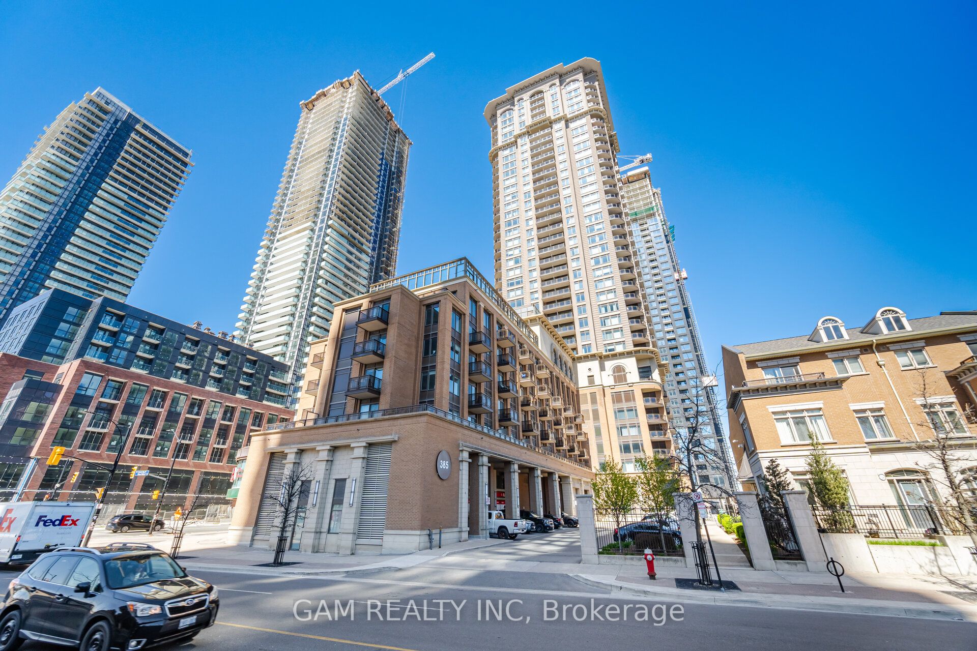 385 Prince Of Wales Drive 1102